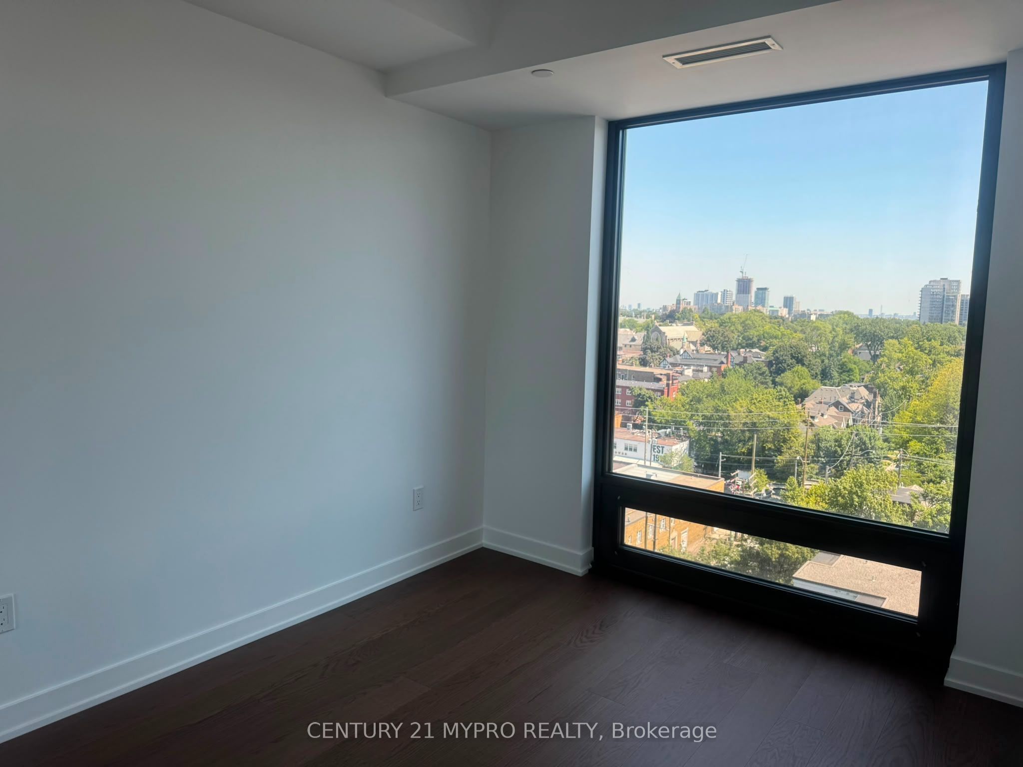 89 Montclair Avenue 1619 Property Photo 7