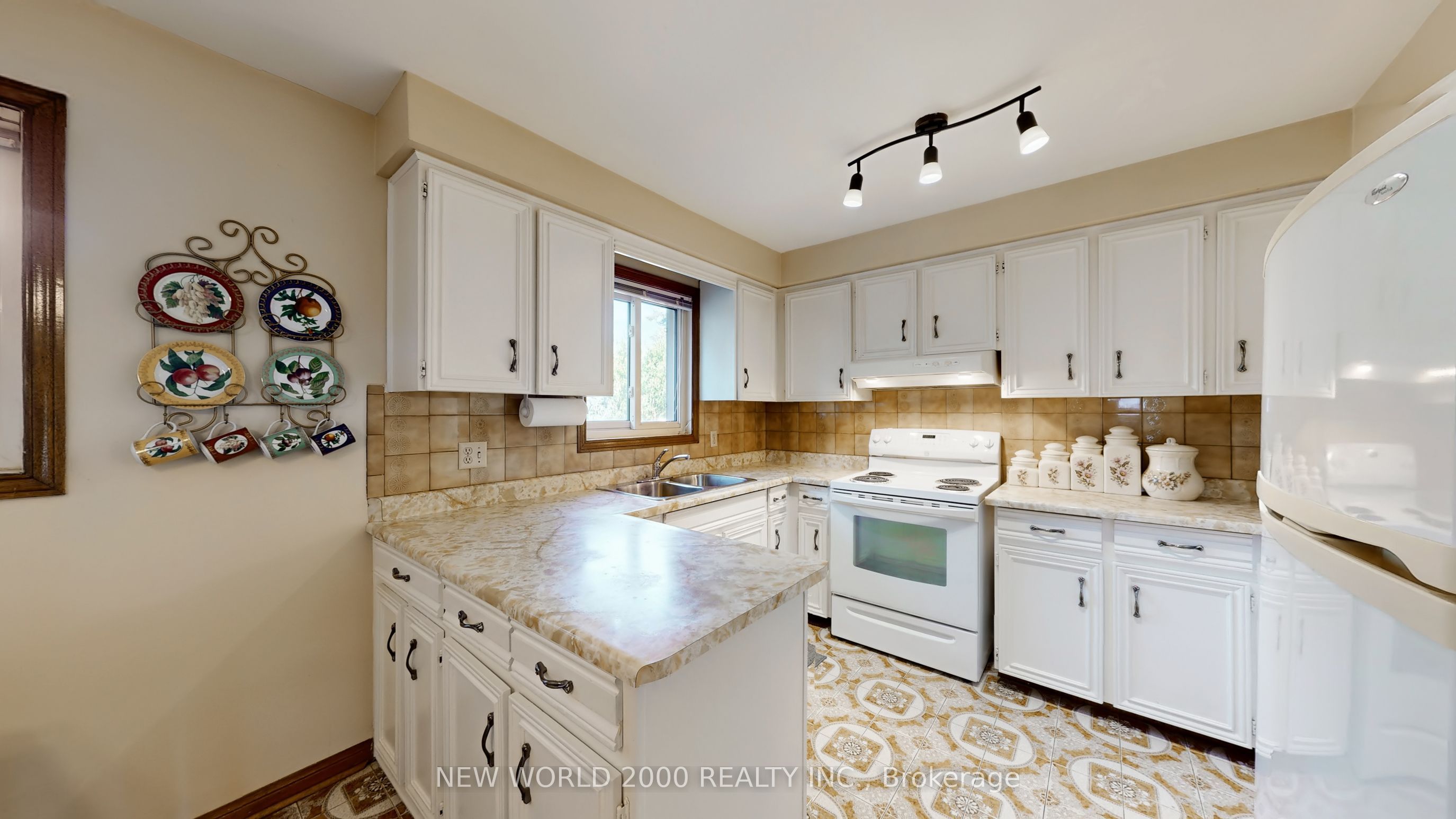 17 Squirewood Road Property Photo 12