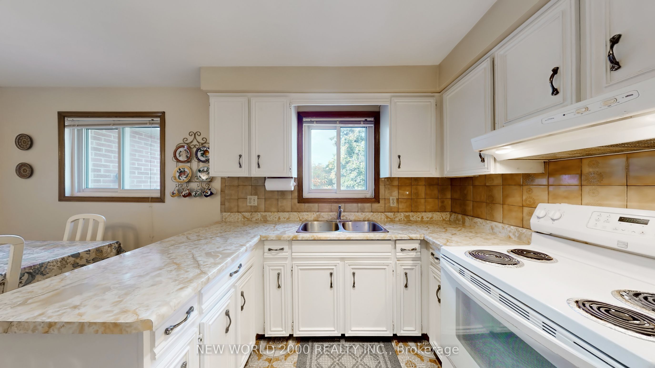 17 Squirewood Road Property Photo 14