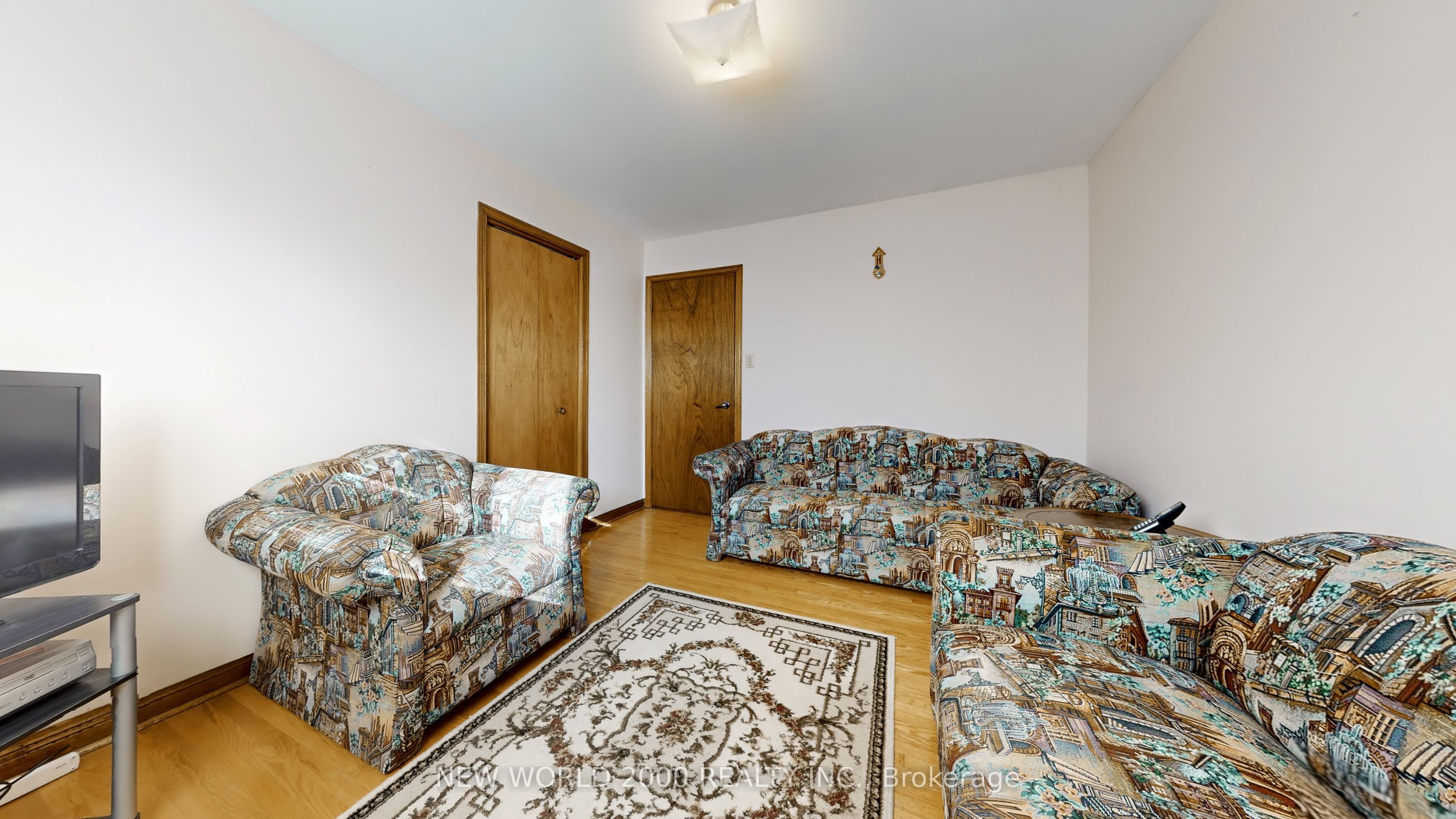 17 Squirewood Road Property Photo 19