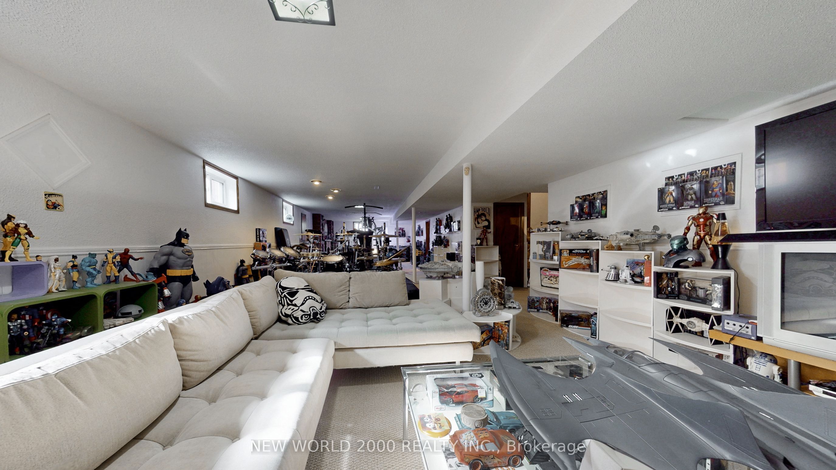 17 Squirewood Road Property Photo 27