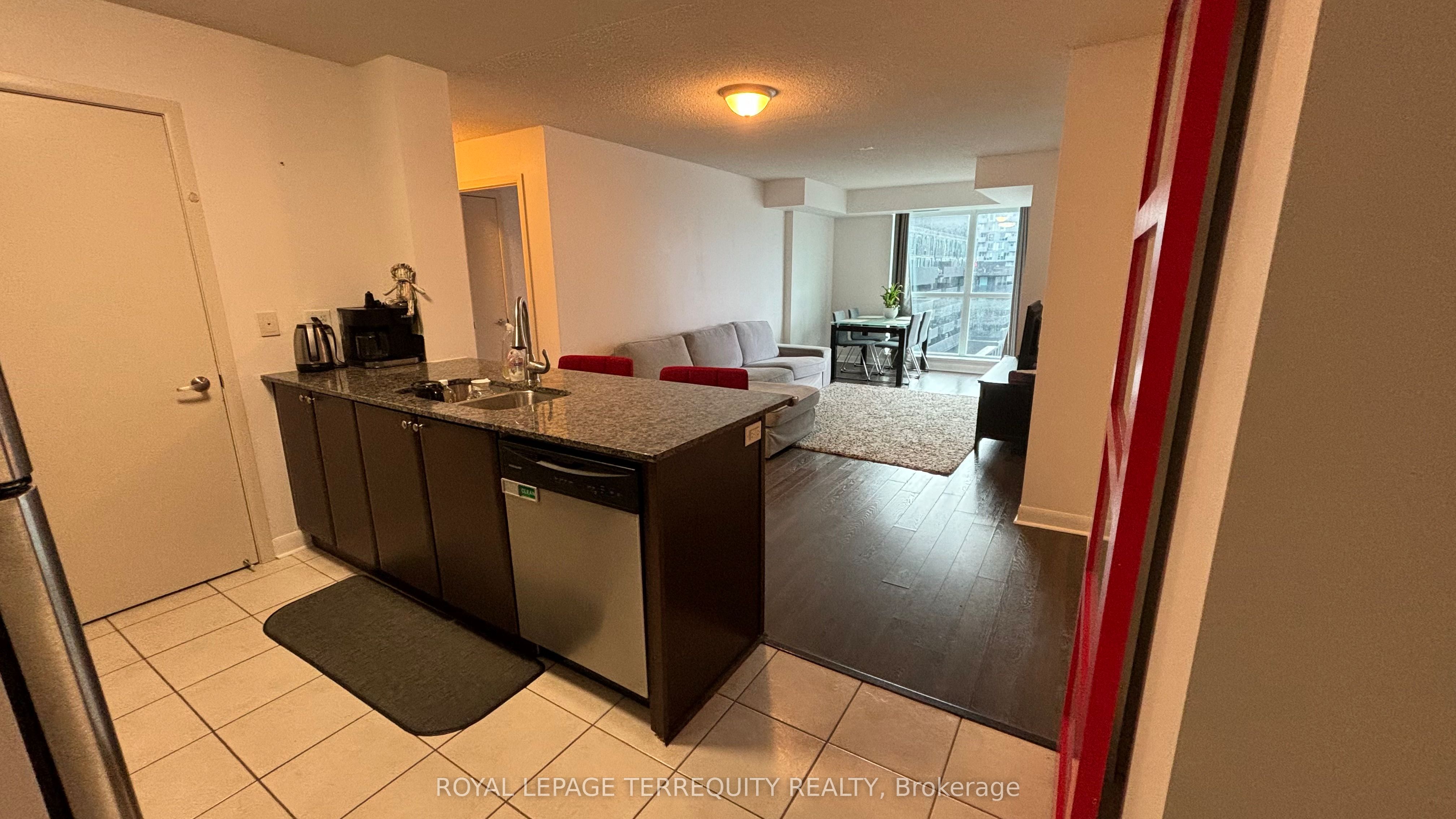 525 Wilson Avenue 835 Property Photo 4