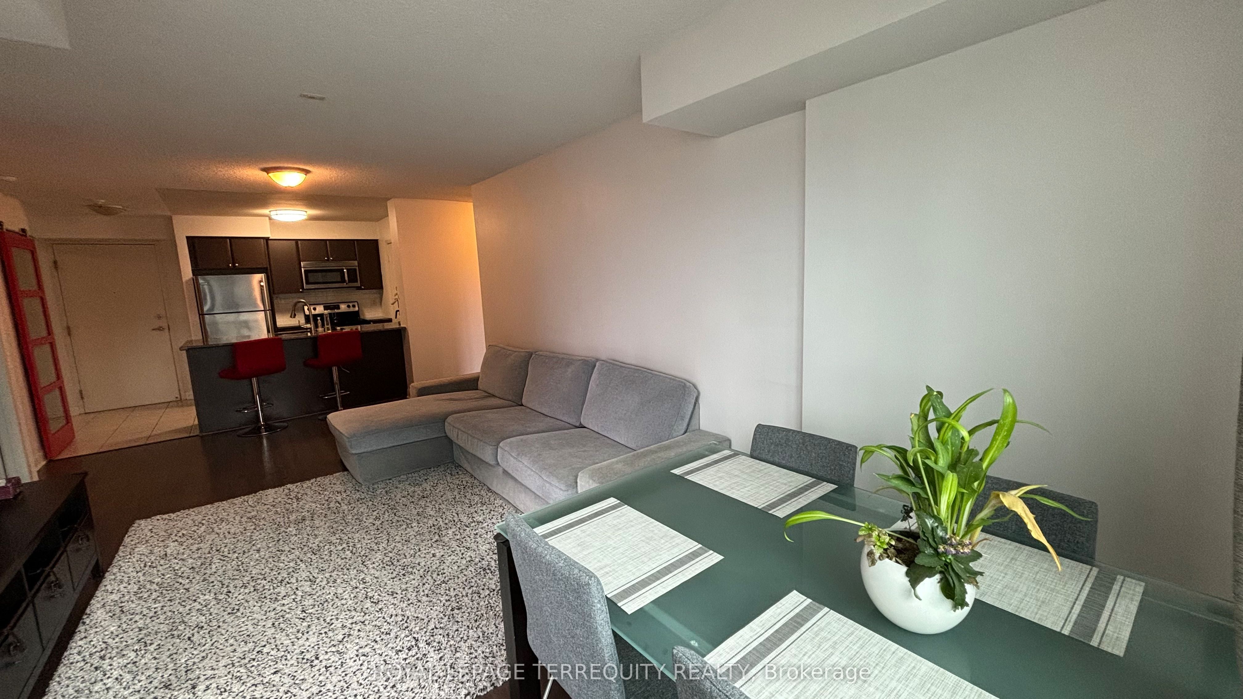 525 Wilson Avenue 835 Property Photo 10
