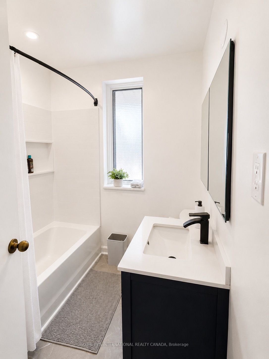 10 Ternhill Crescent Property Photo 15