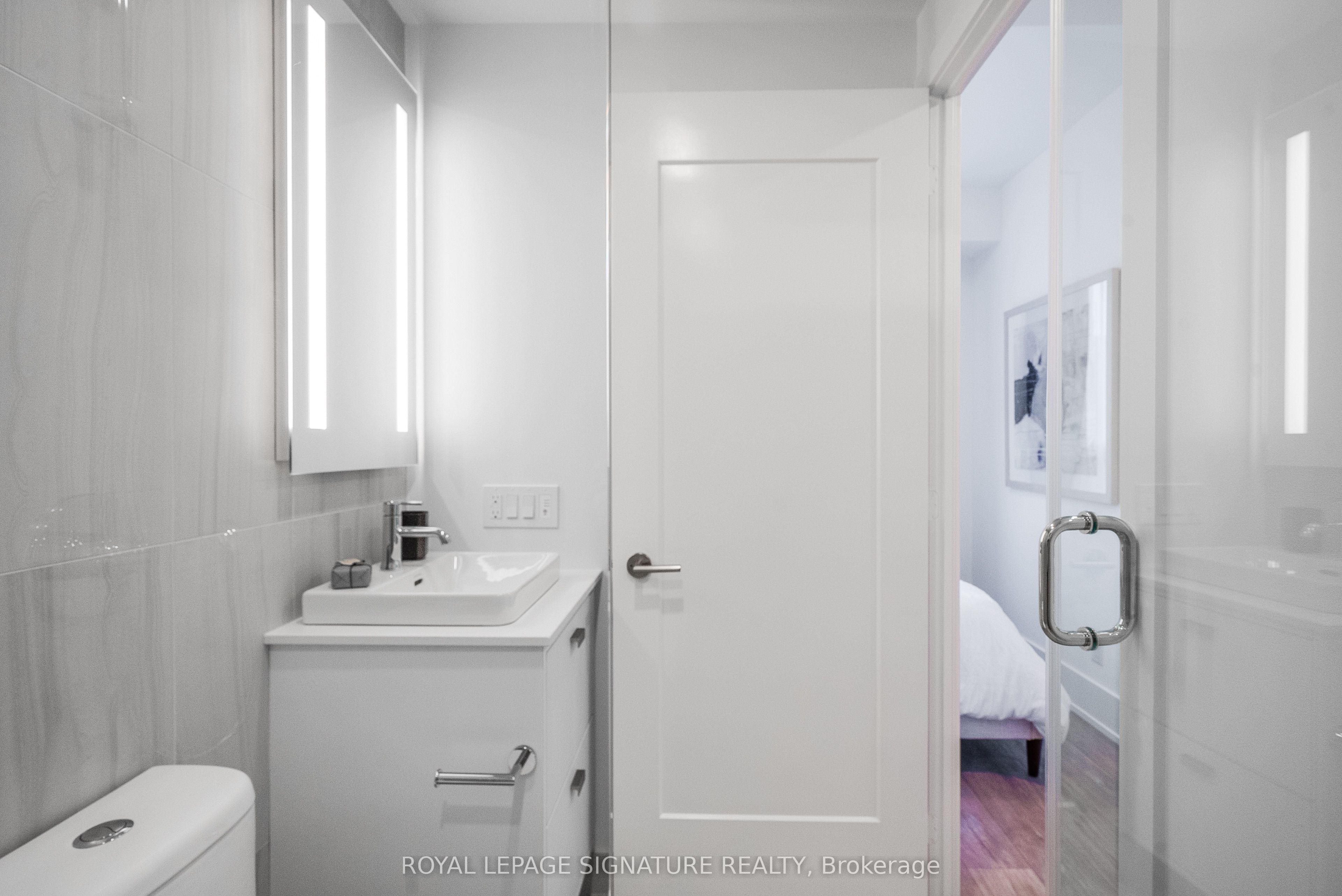 115 Denison Avenue 613 Property Photo 25