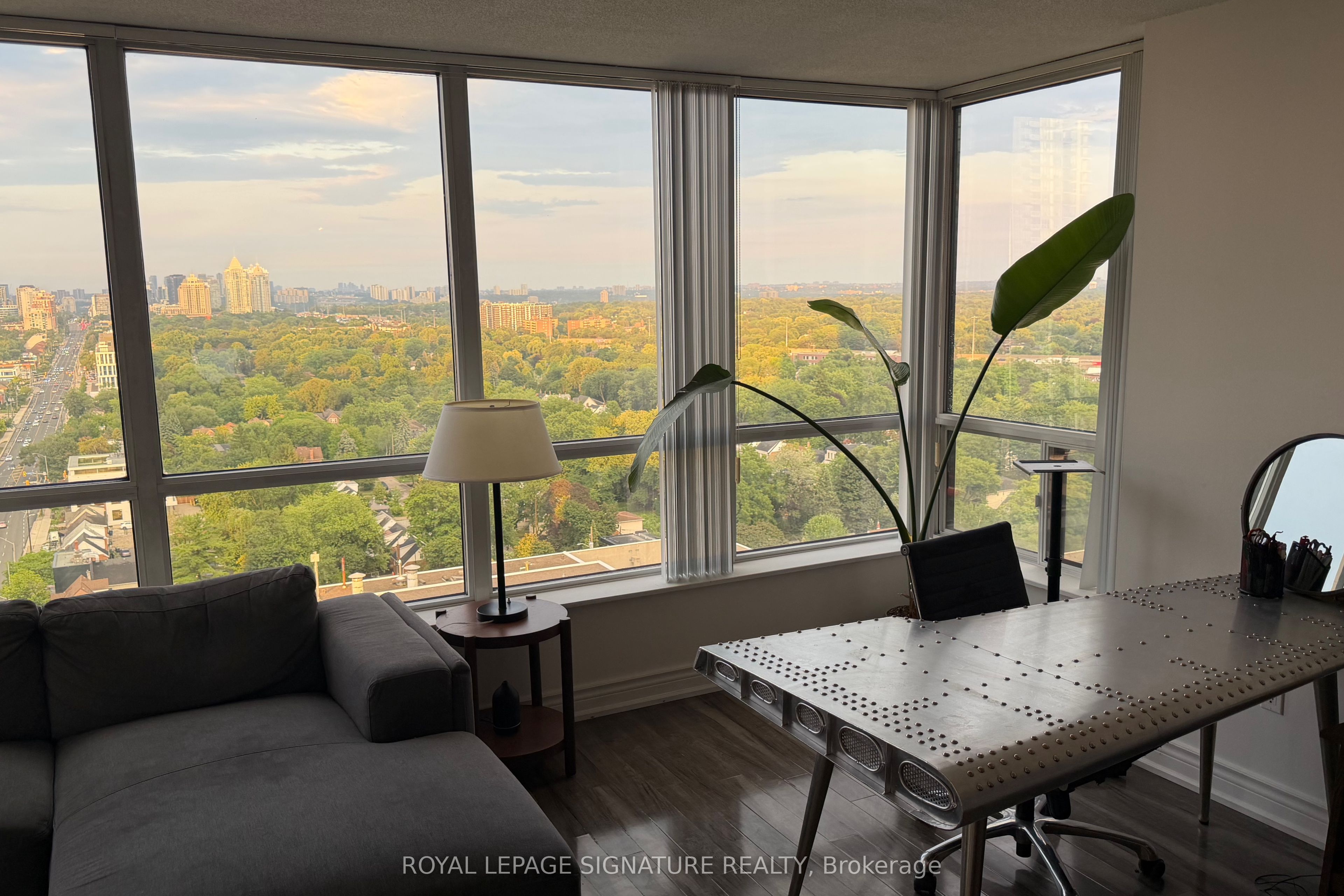 33 Sheppard Avenue E 2210 Property Photo 8
