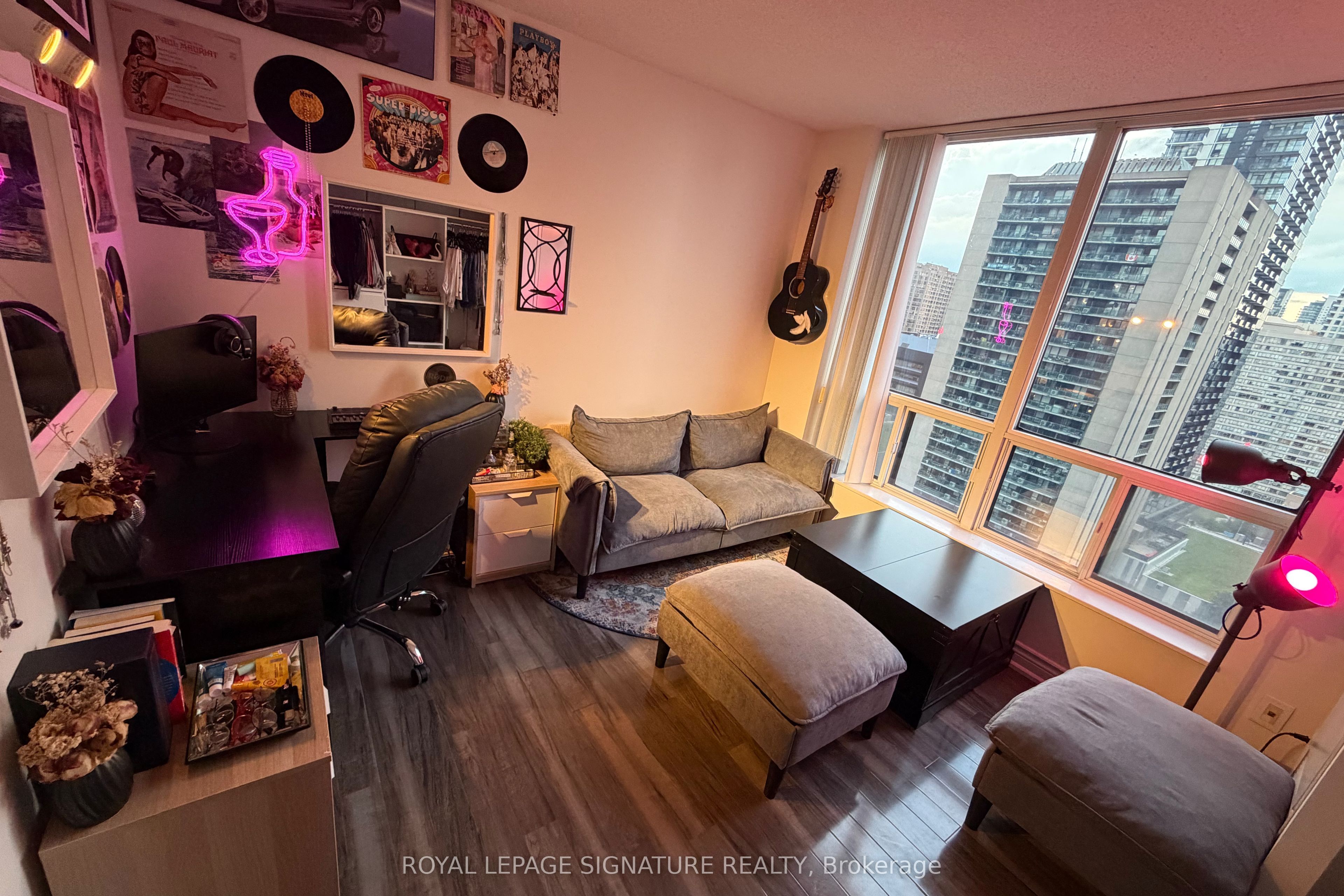 33 Sheppard Avenue E 2210 Property Photo 16
