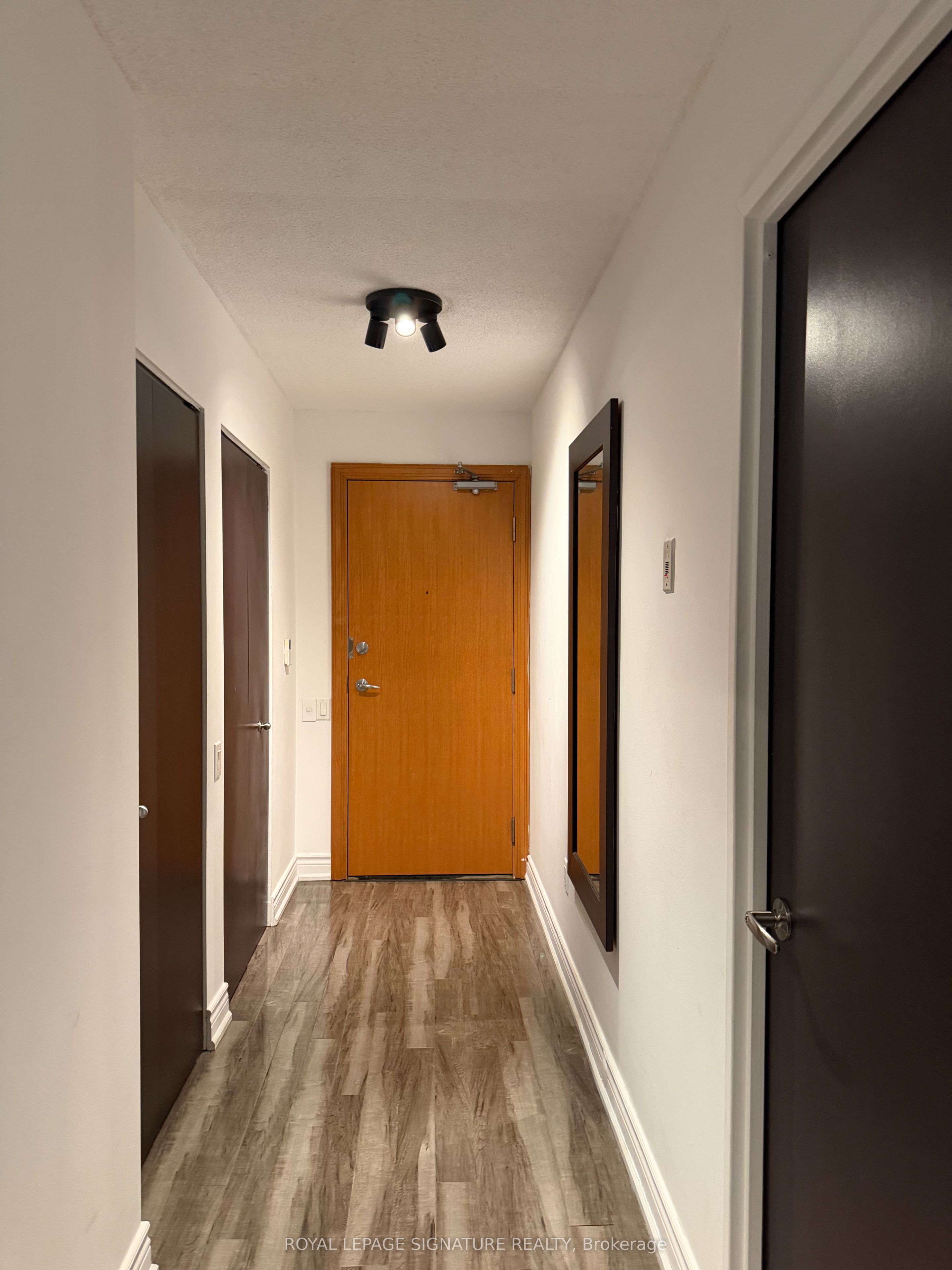 33 Sheppard Avenue E 2210 Property Photo 18