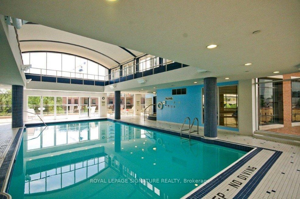 33 Sheppard Avenue E 2210 Property Photo 19