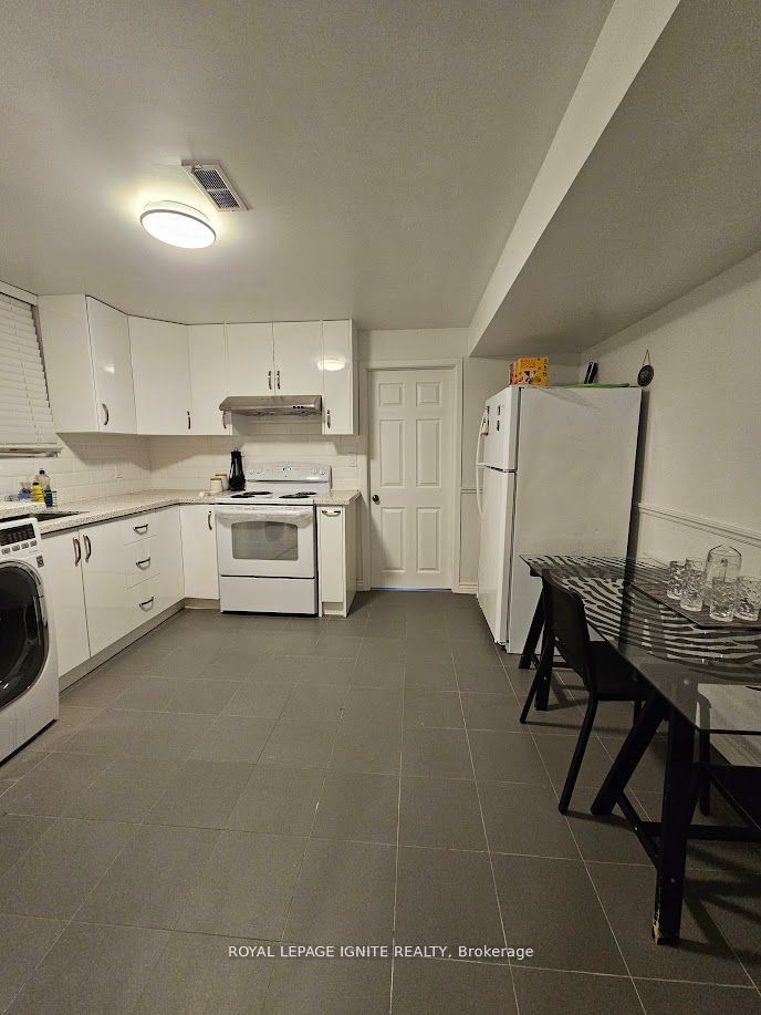 29 Wyndcliff Crescent Bsmt Property Photo 14