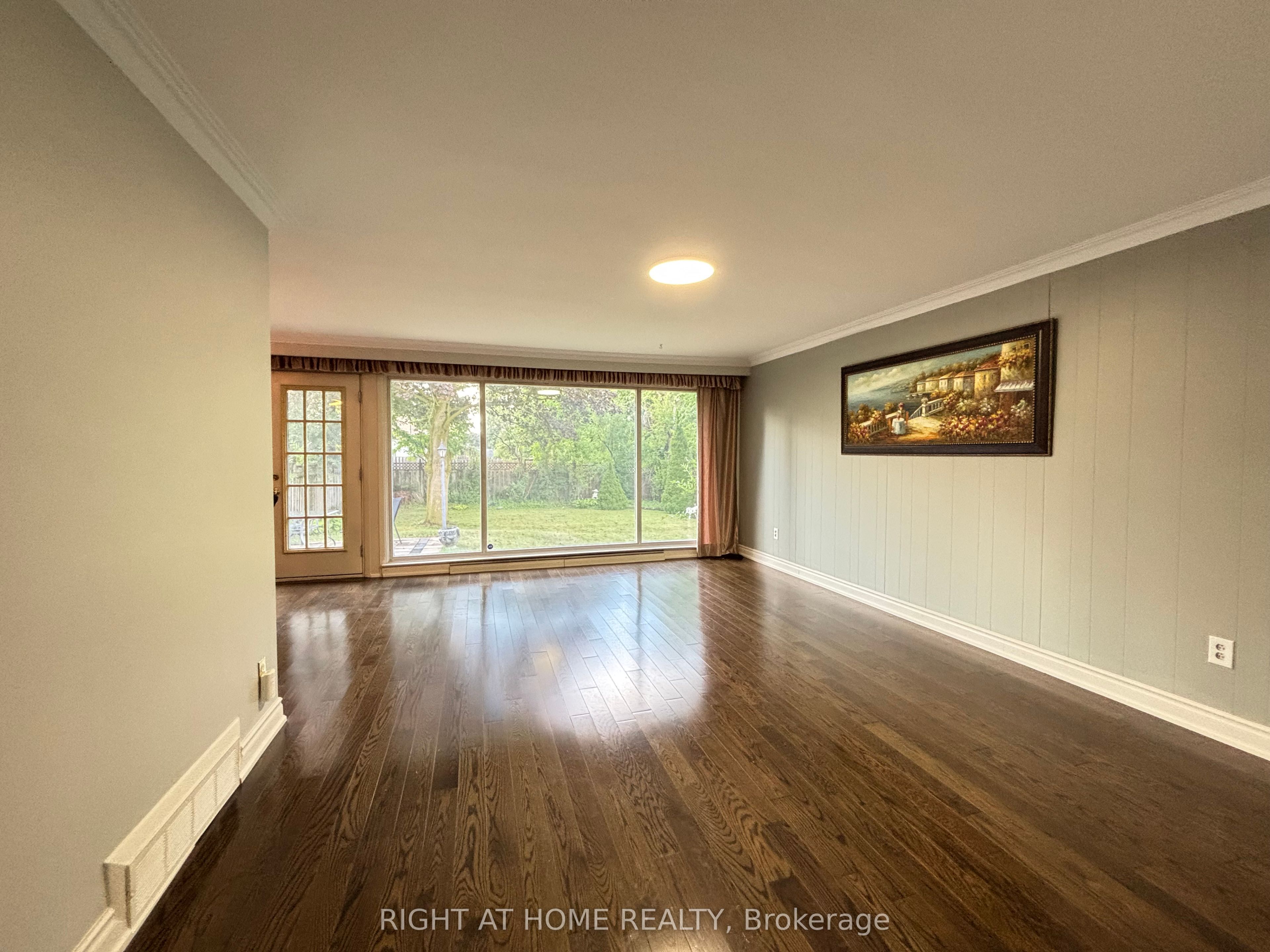 220 Newton Drive Property Photo 3