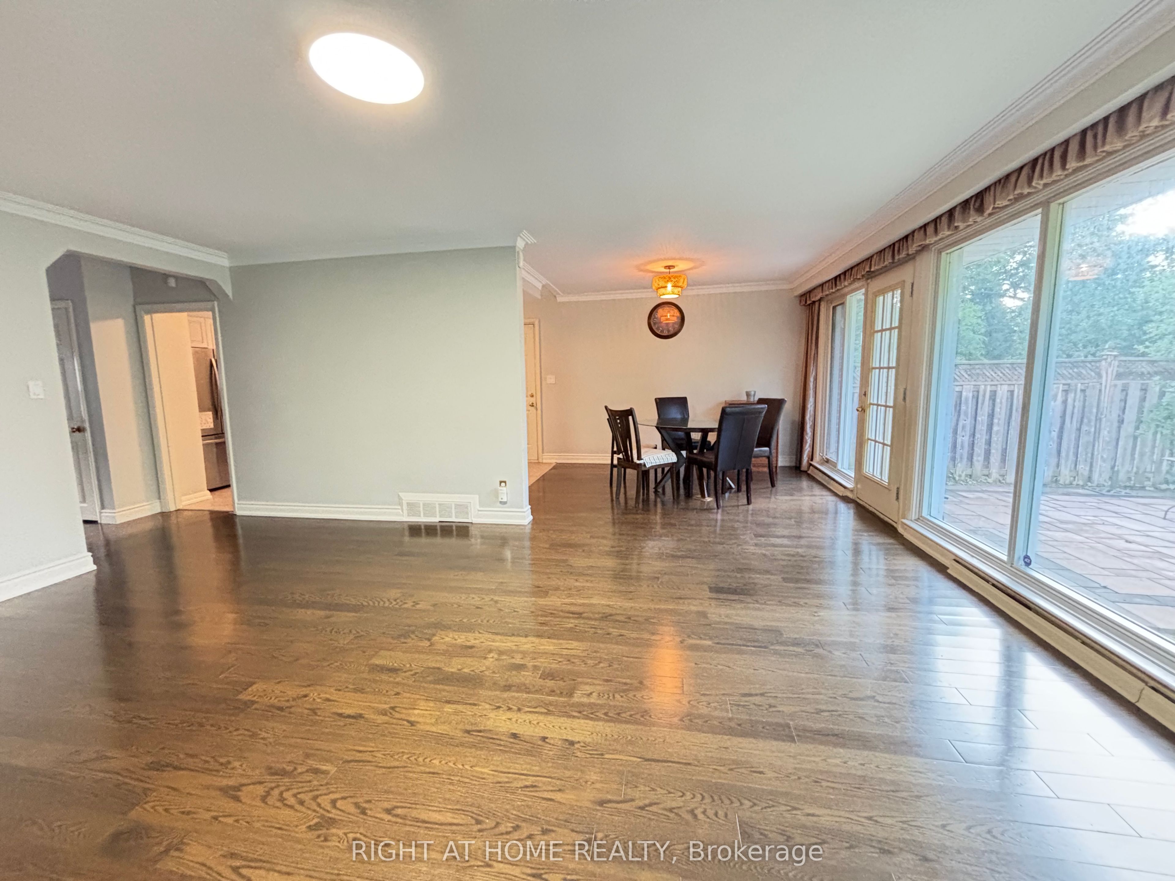 220 Newton Drive Property Photo 4