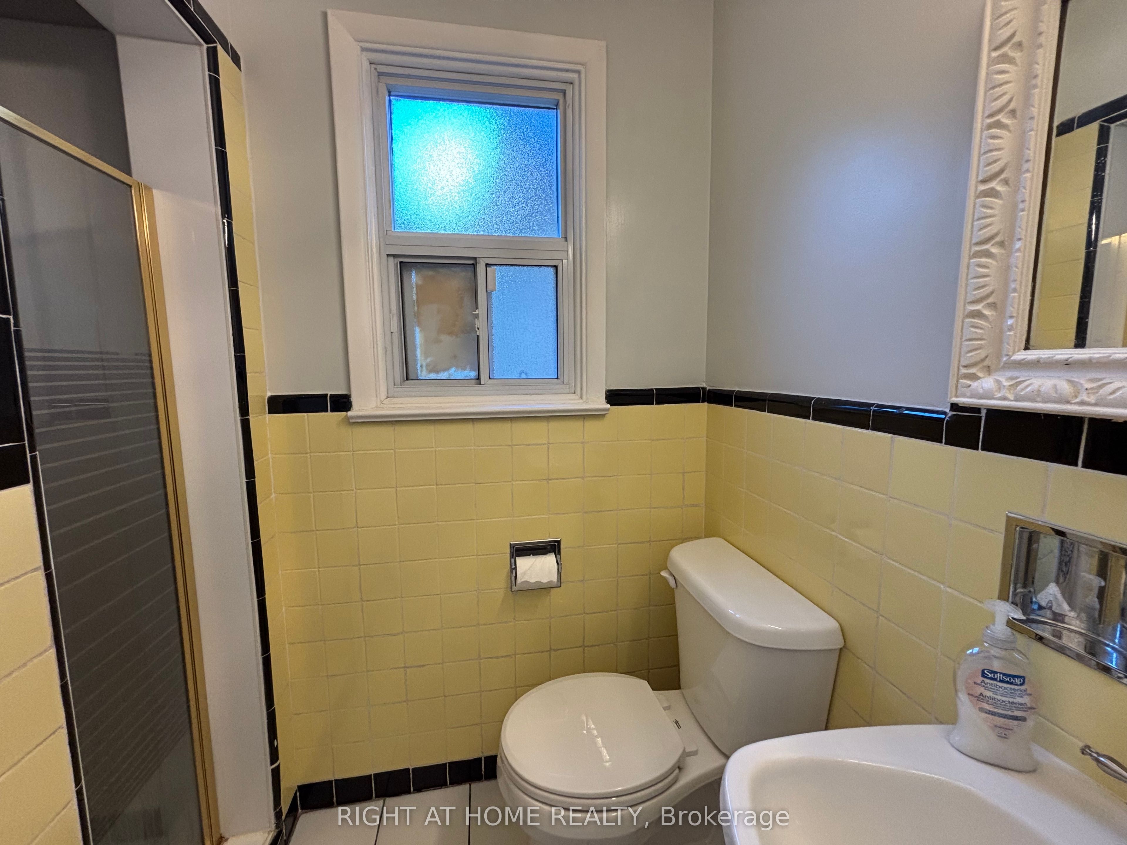 220 Newton Drive Property Photo 7