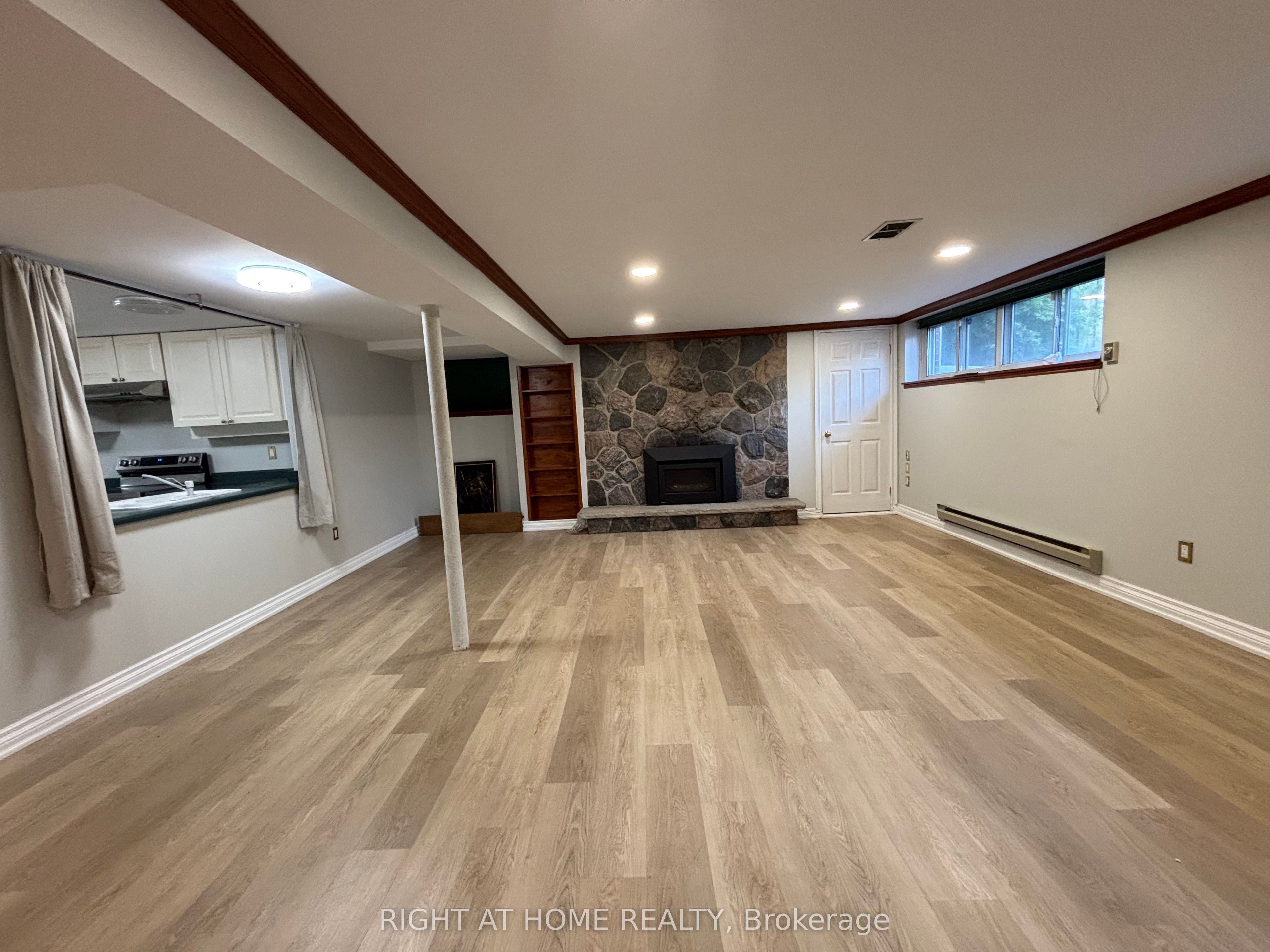 220 Newton Drive Property Photo 11
