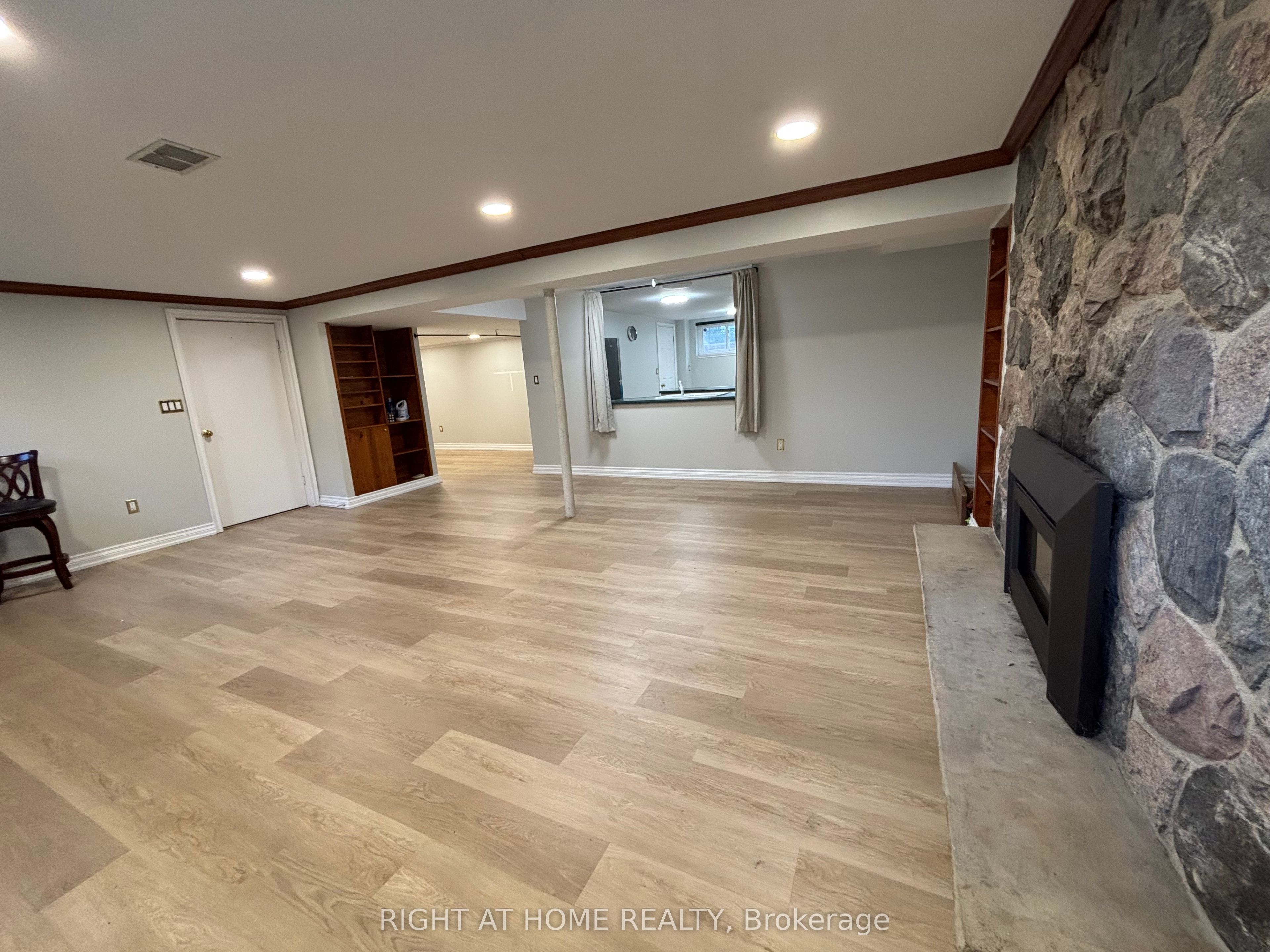 220 Newton Drive Property Photo 12