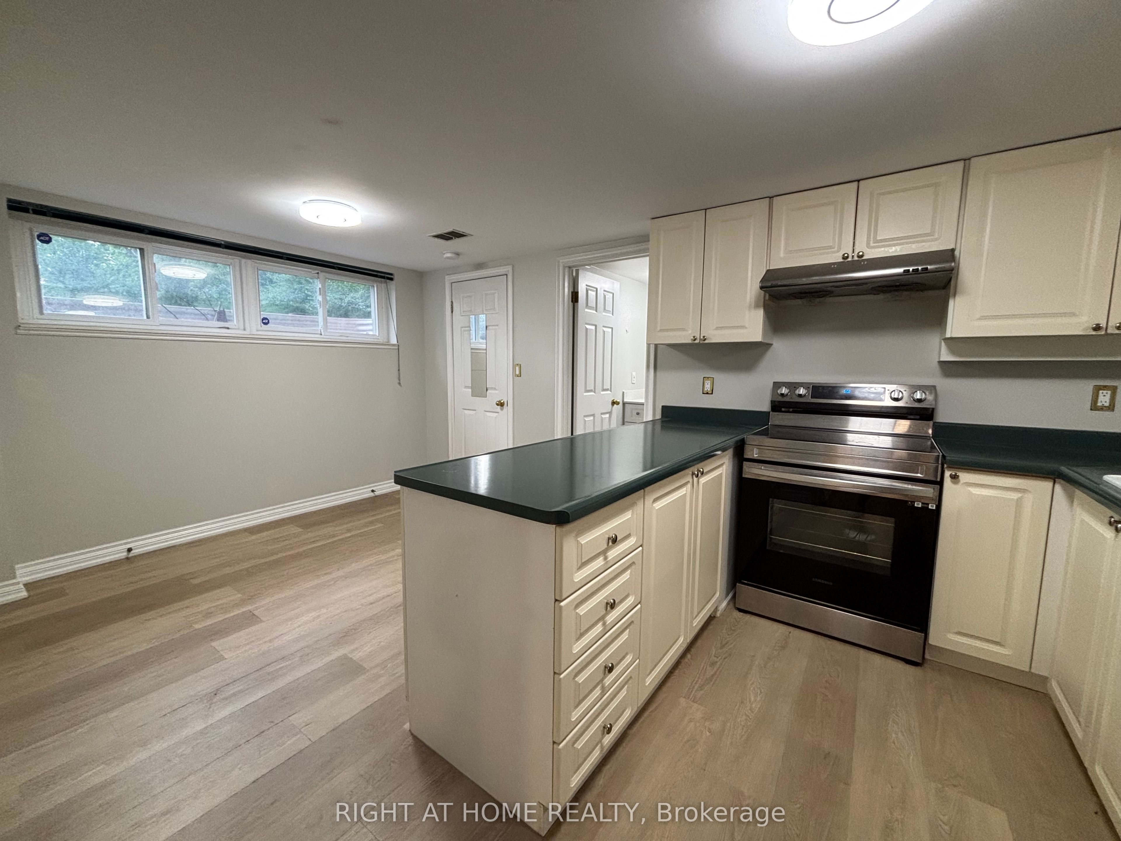 220 Newton Drive Property Photo 14