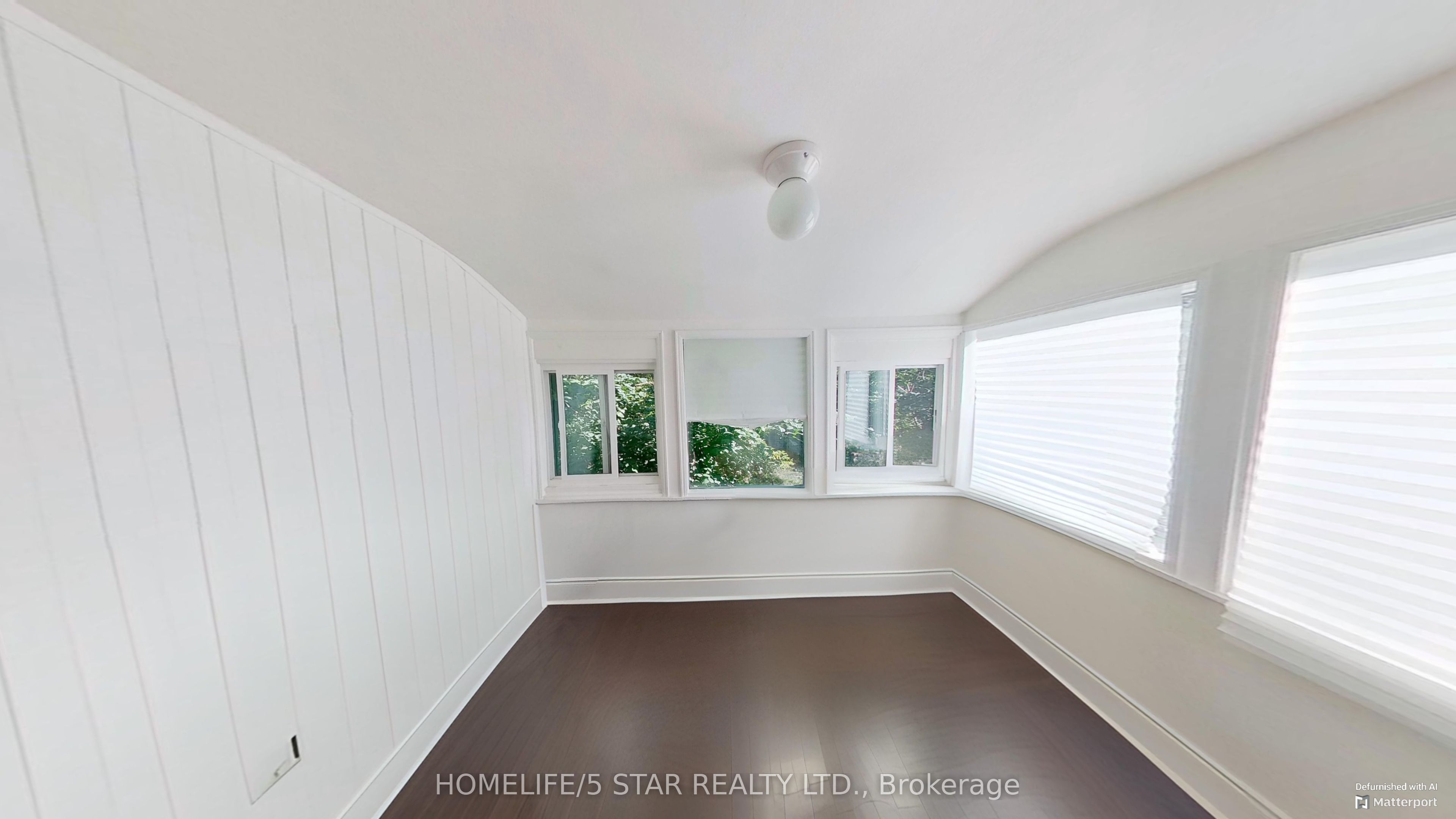 21 Rusholme Park Crescent Apt 2 Property Photo 6