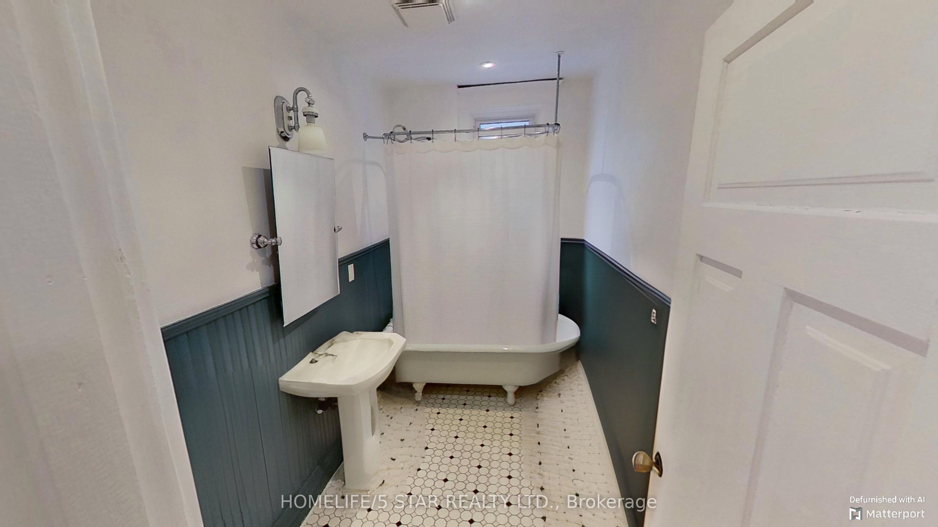 21 Rusholme Park Crescent Apt 2 Property Photo 12