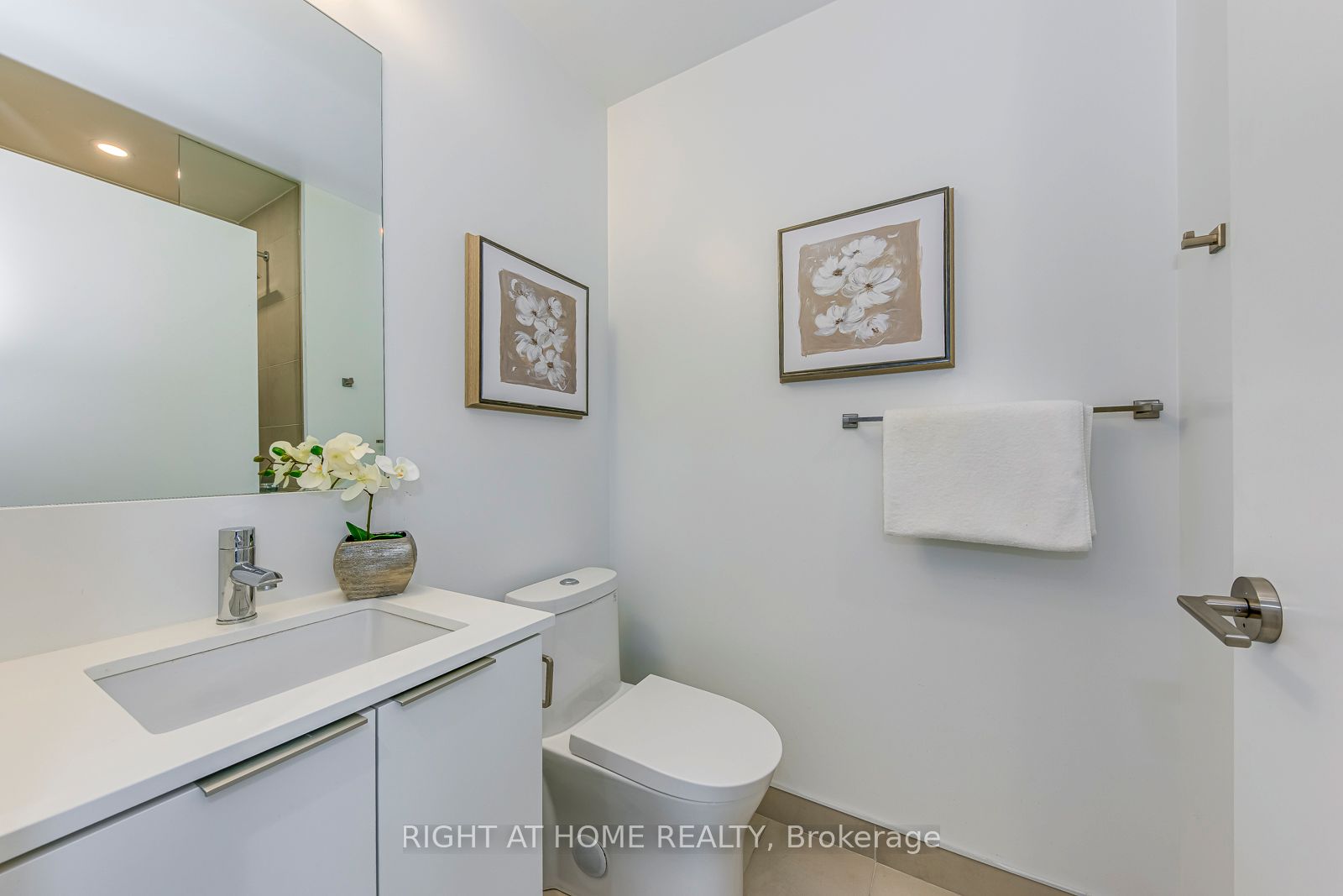 8 Wellesley Street W 3112 Property Photo 26