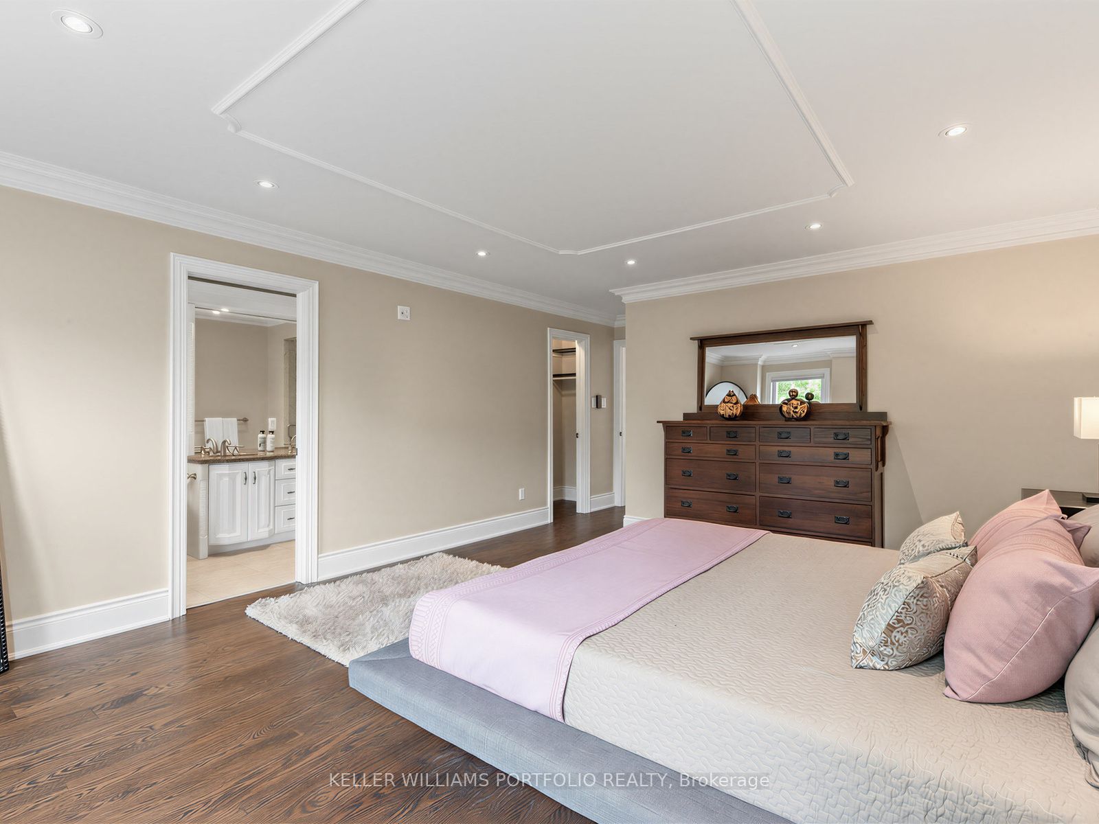 21 Albertus Avenue Property Photo 19