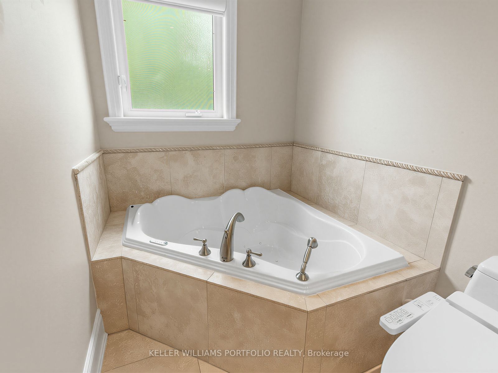 21 Albertus Avenue Property Photo 21