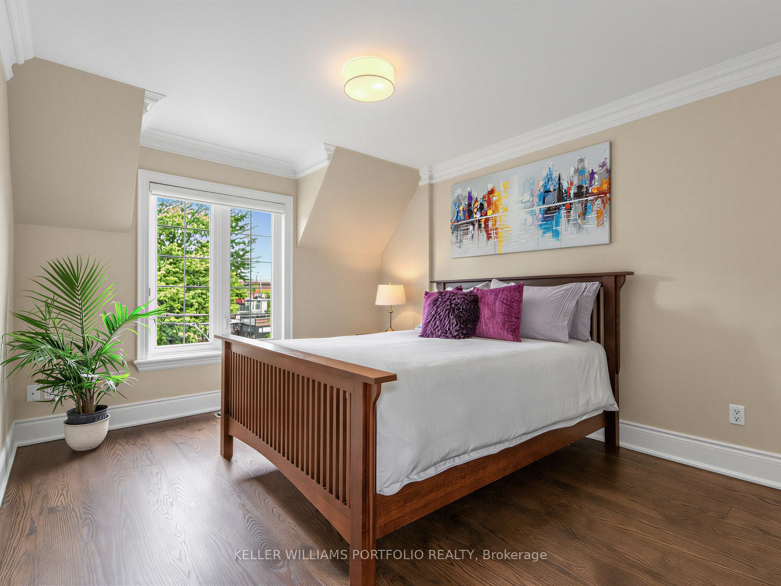 21 Albertus Avenue Property Photo 27
