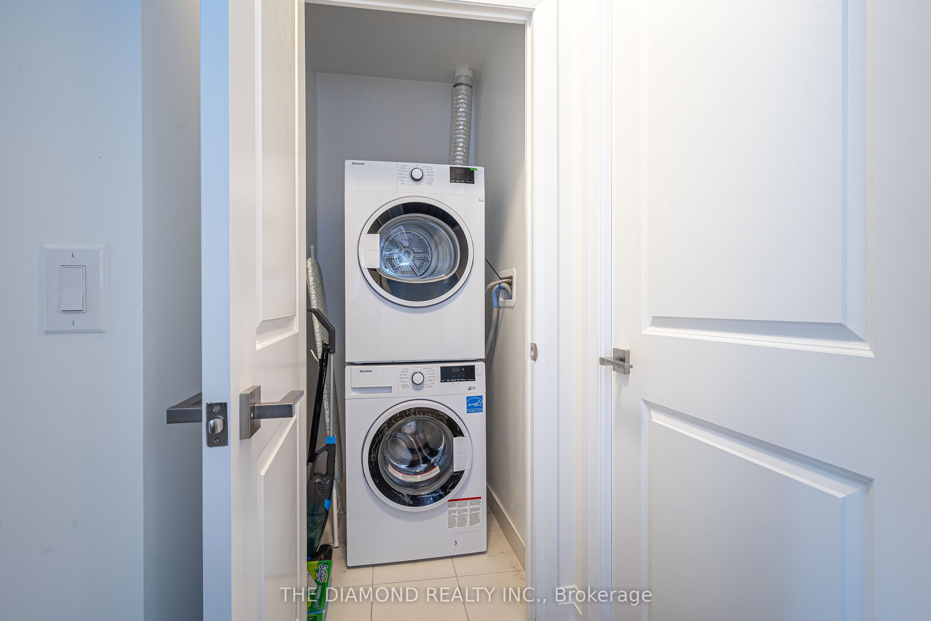 591 Sheppard Avenue E 635 Property Photo 10