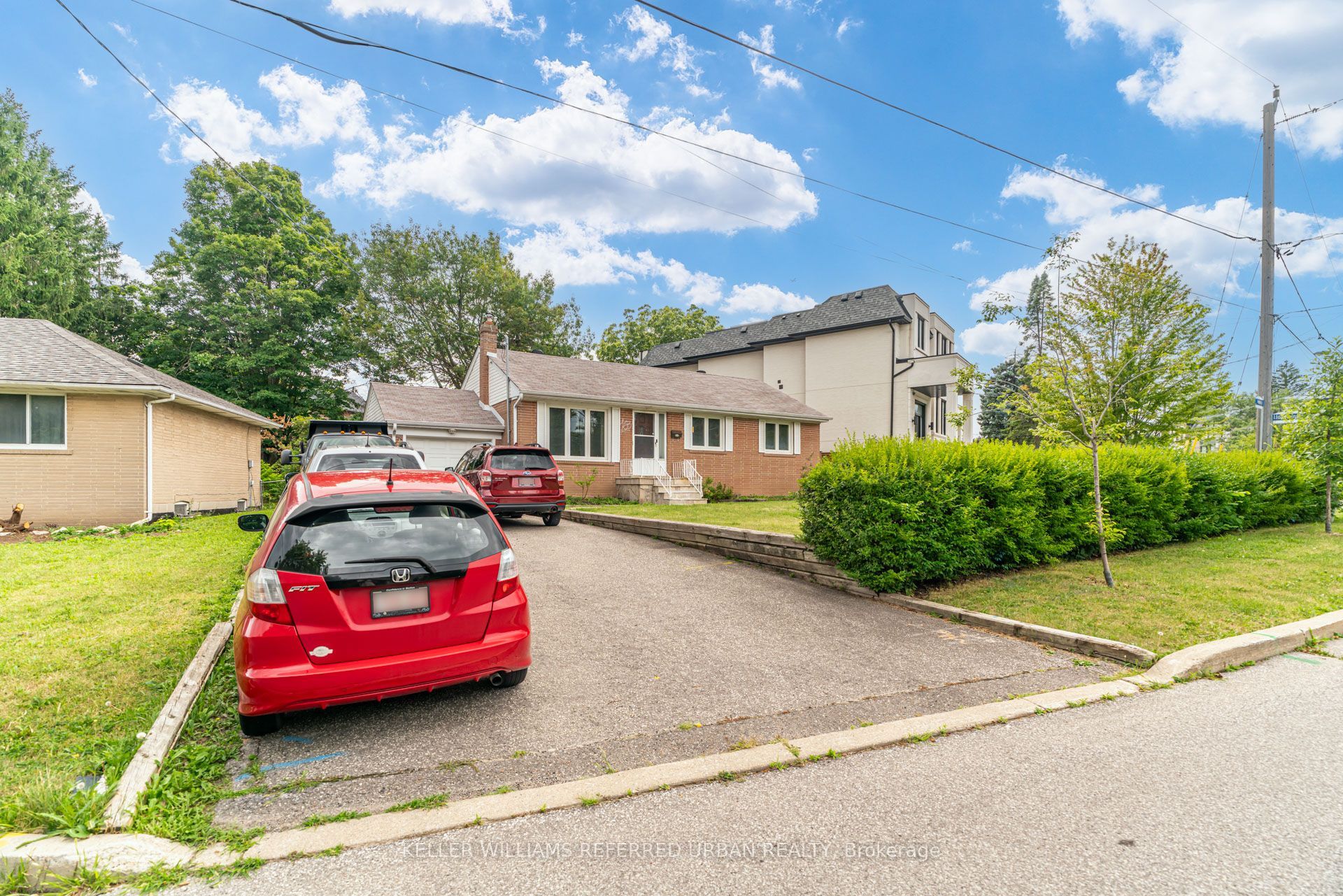 163 Newton Drive Property Photo 4