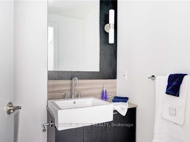 88 Blue Jays Way 1111 Property Photo 16