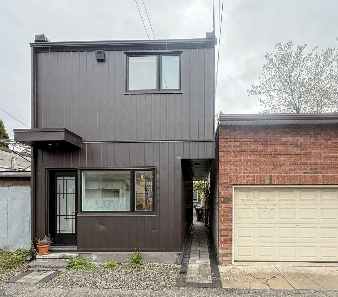 598 Crawford Street Laneway Property Photo 1