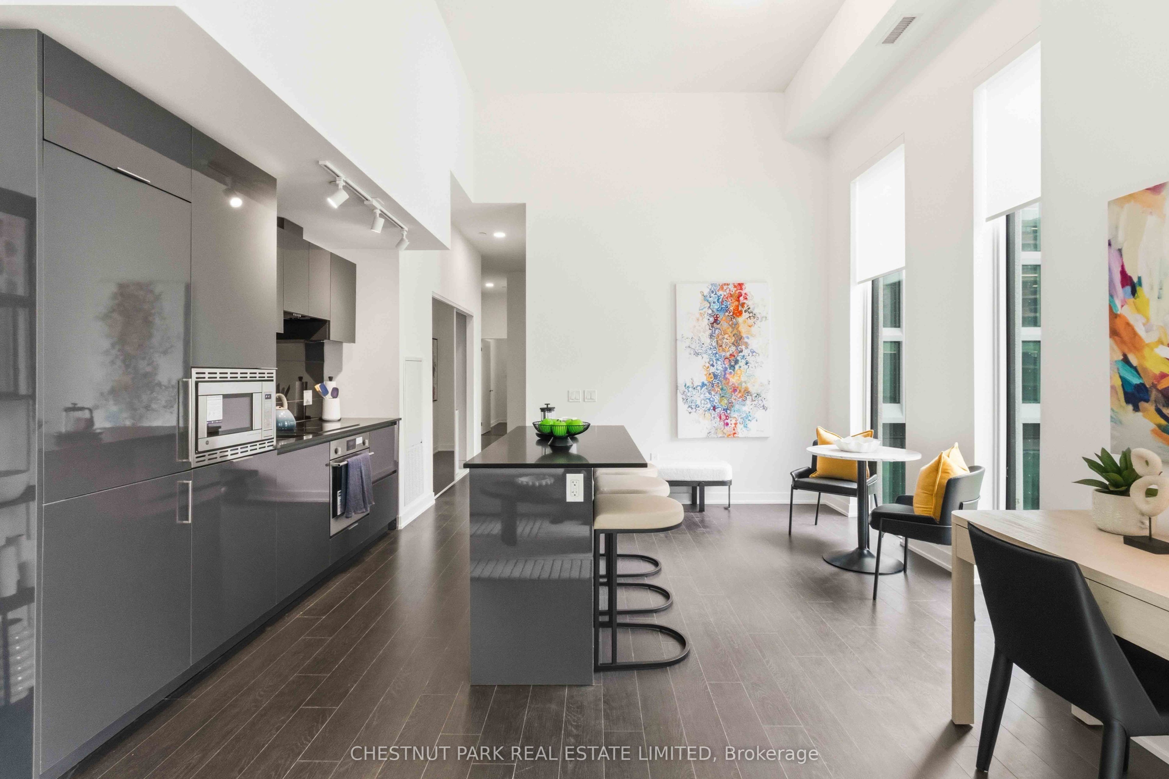 121 St Patrick Street 201 Property Photo 6