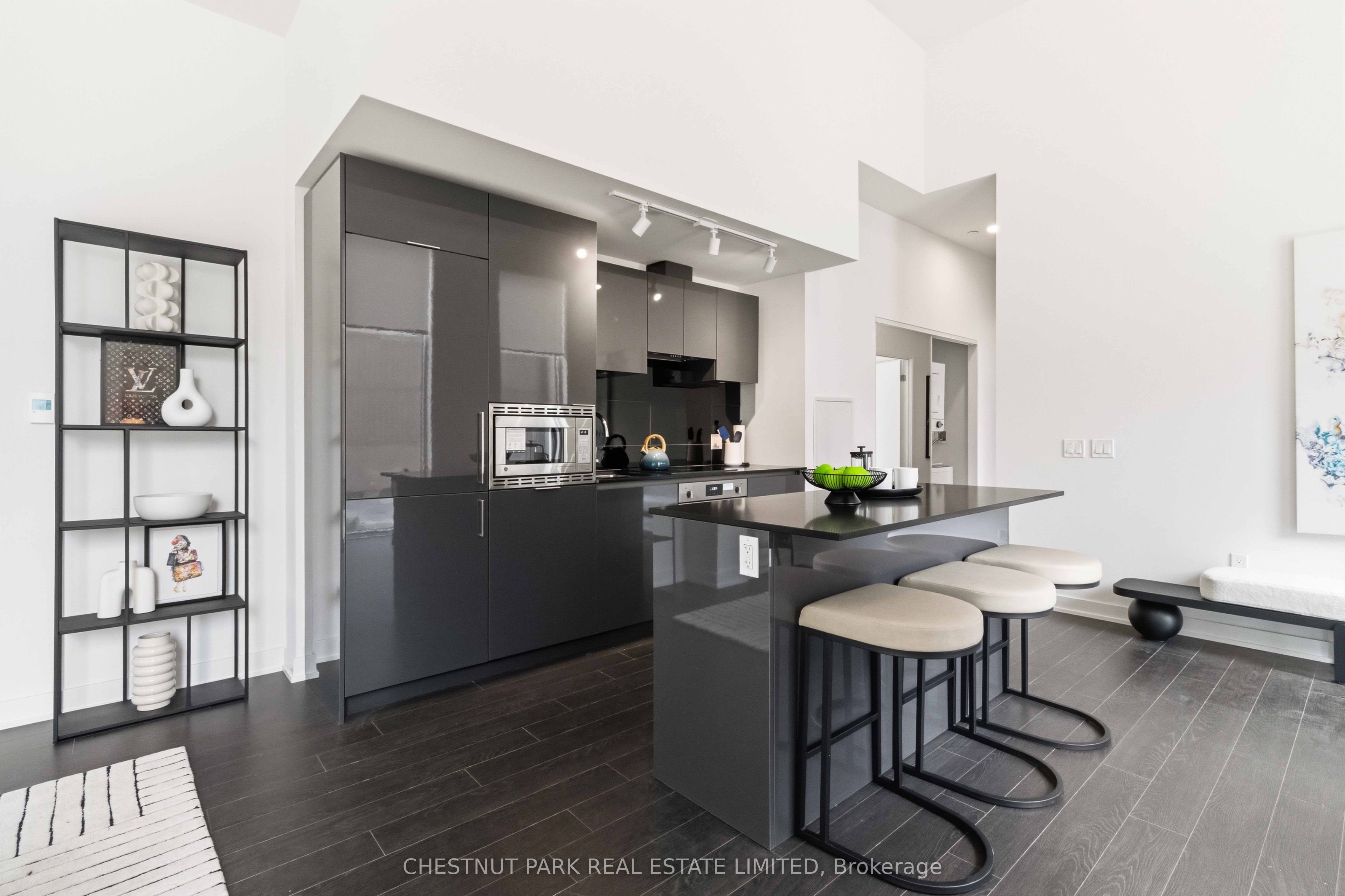 121 St Patrick Street 201 Property Photo 10