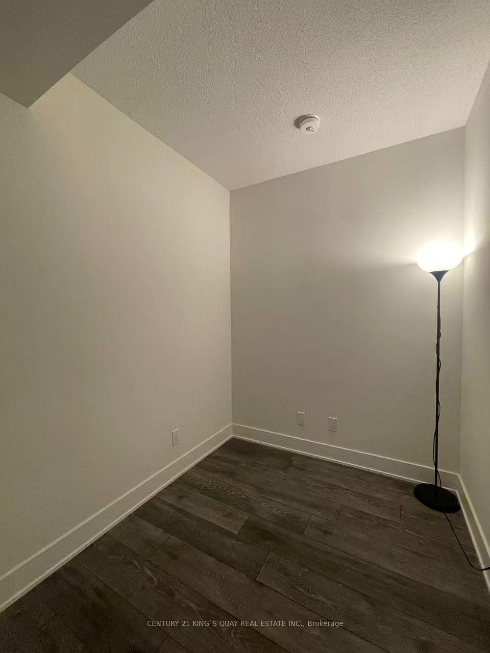 188 Fairview Mall Drive 2001 Property Photo 6