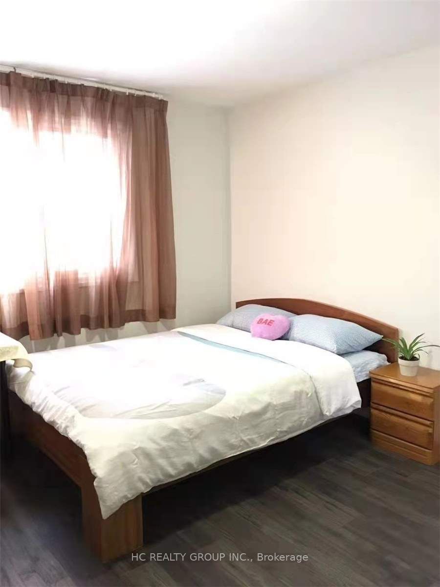 102 Peckham Avenue Upper Unit Property Photo 8