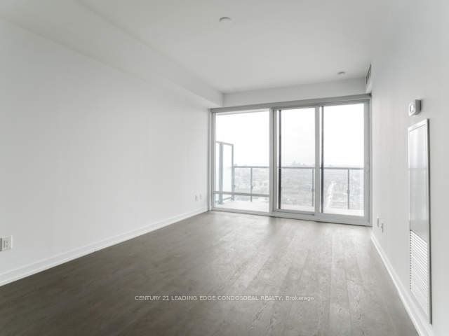 488 University Avenue 2312 Property Photo 19
