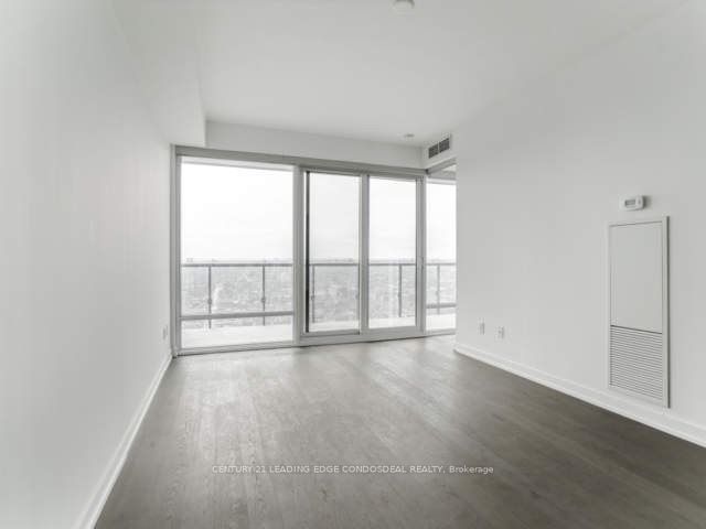 488 University Avenue 2312 Property Photo 20