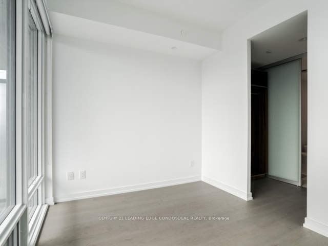 488 University Avenue 2312 Property Photo 22