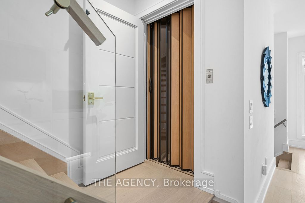 30 Hillhurst Boulevard Property Photo 9