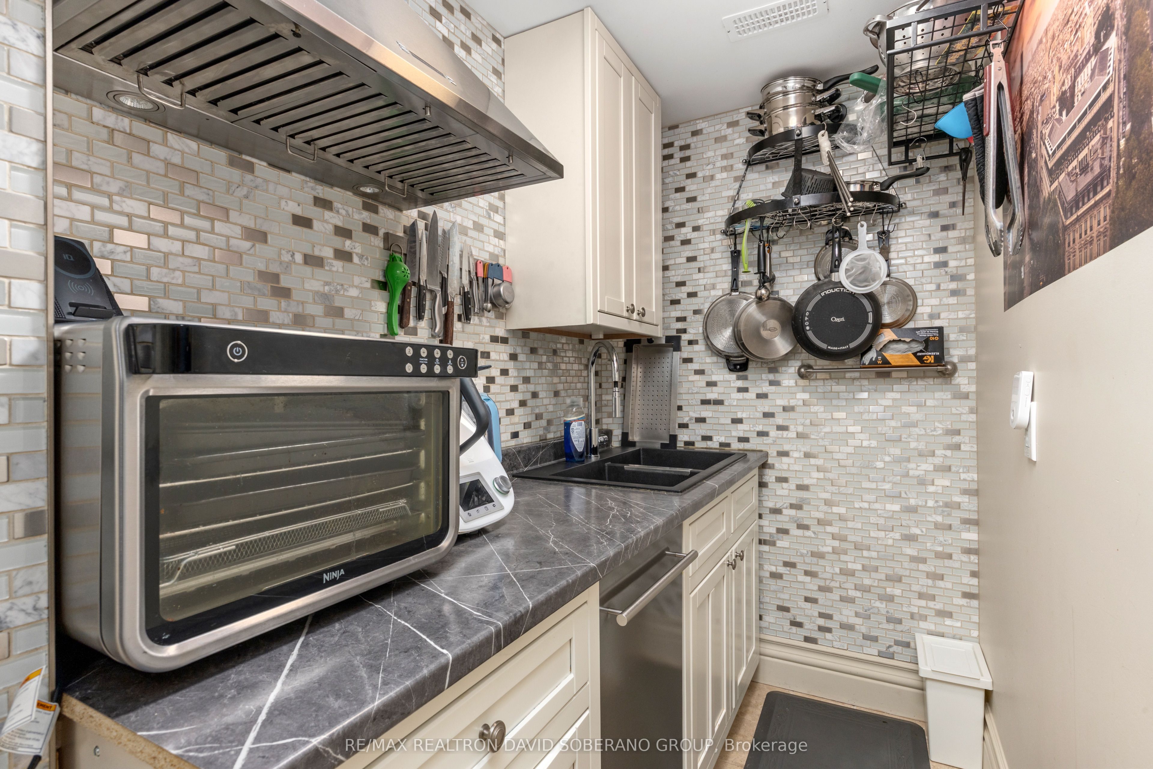 49 Verwood Avenue Property Photo 41