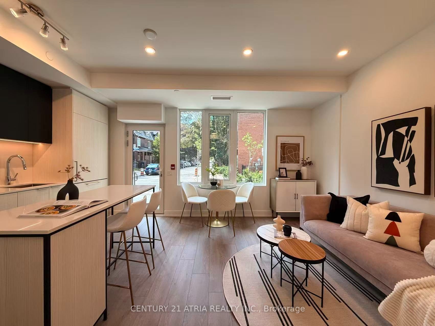 308 Jarvis Street 103 Property Photo 6