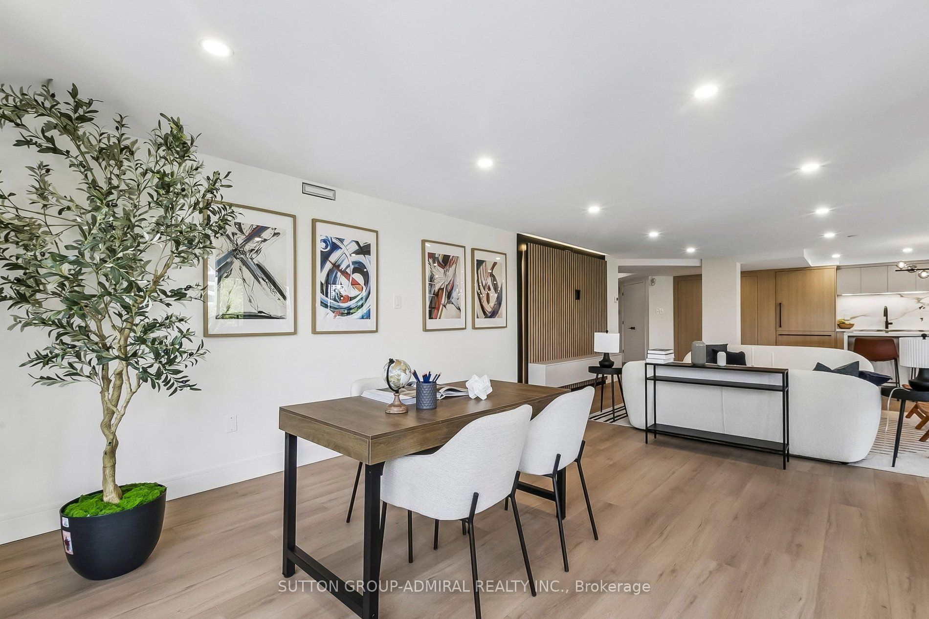 3900 Yonge Street 301 Property Photo 17
