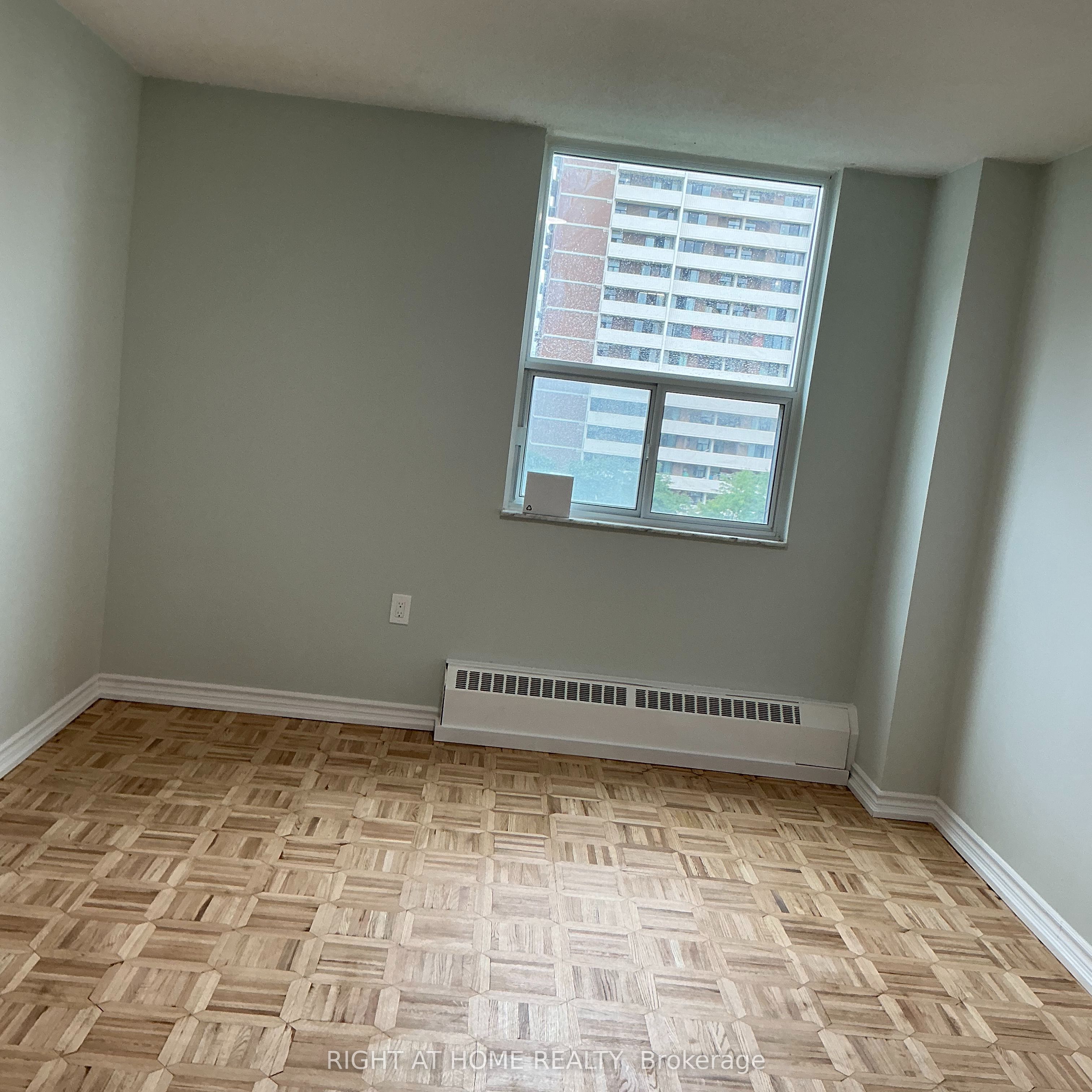 C13652430 Property Photo 13