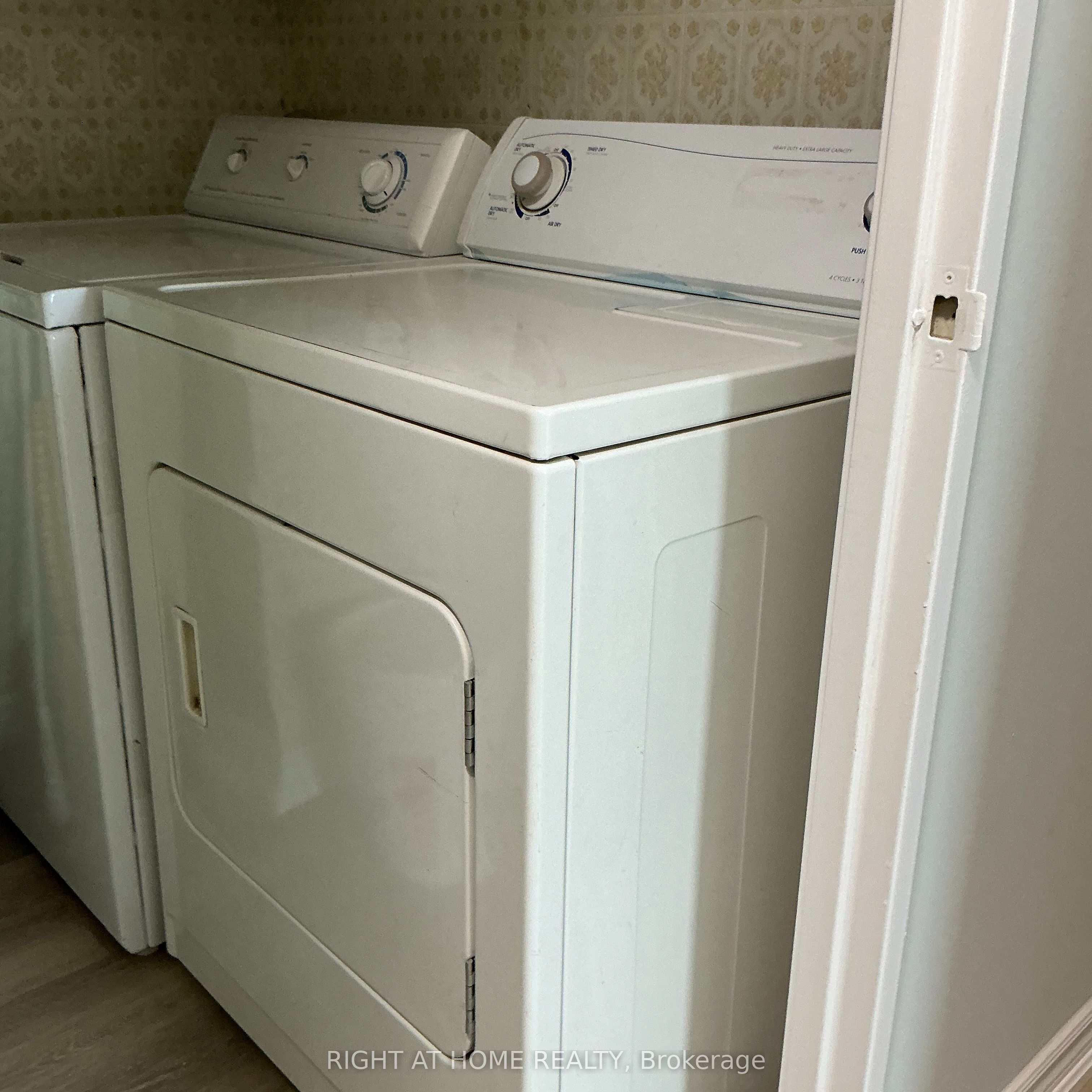 C13652430 Property Photo 16