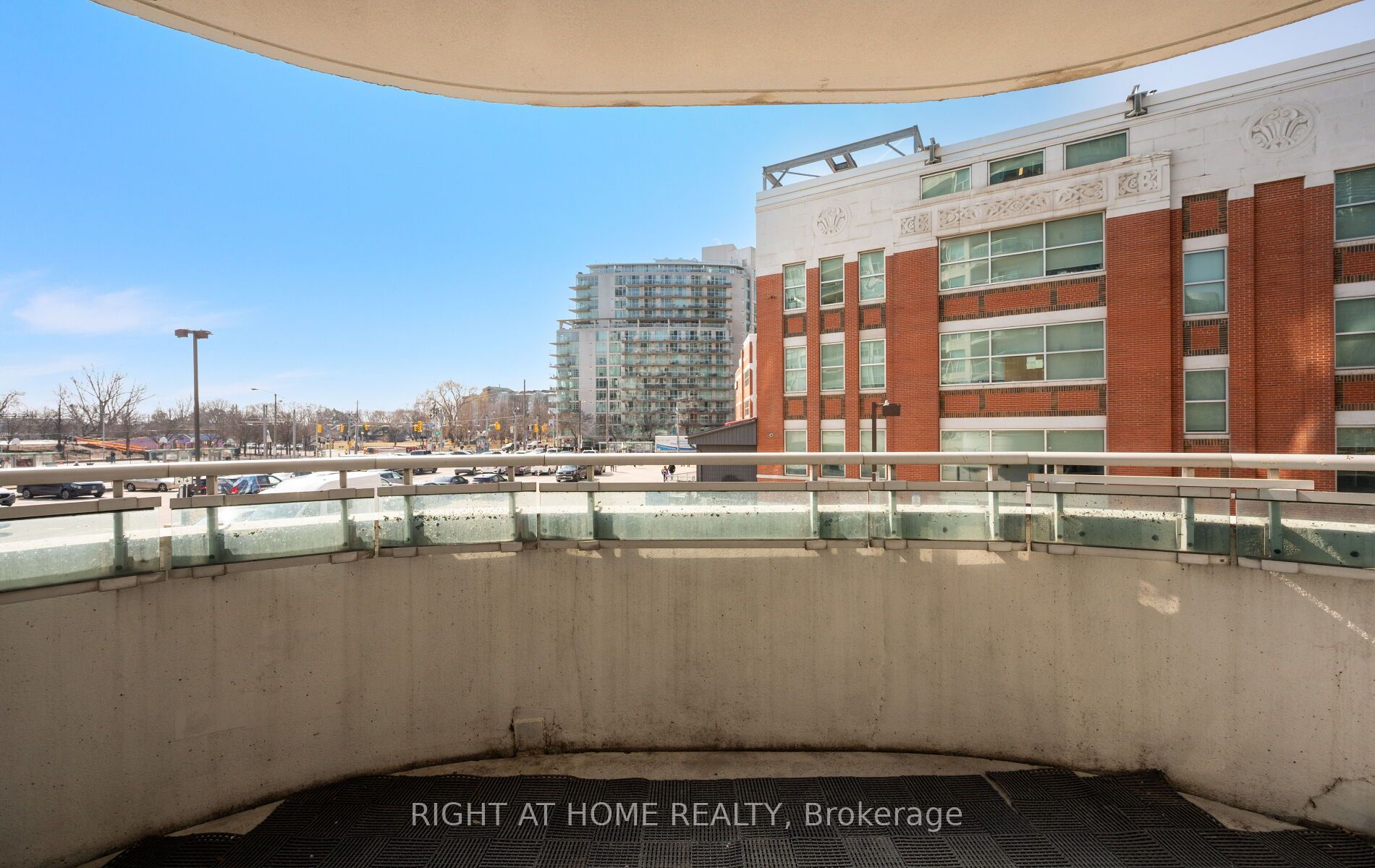 600 Queens Quay 219 Property Photo 26
