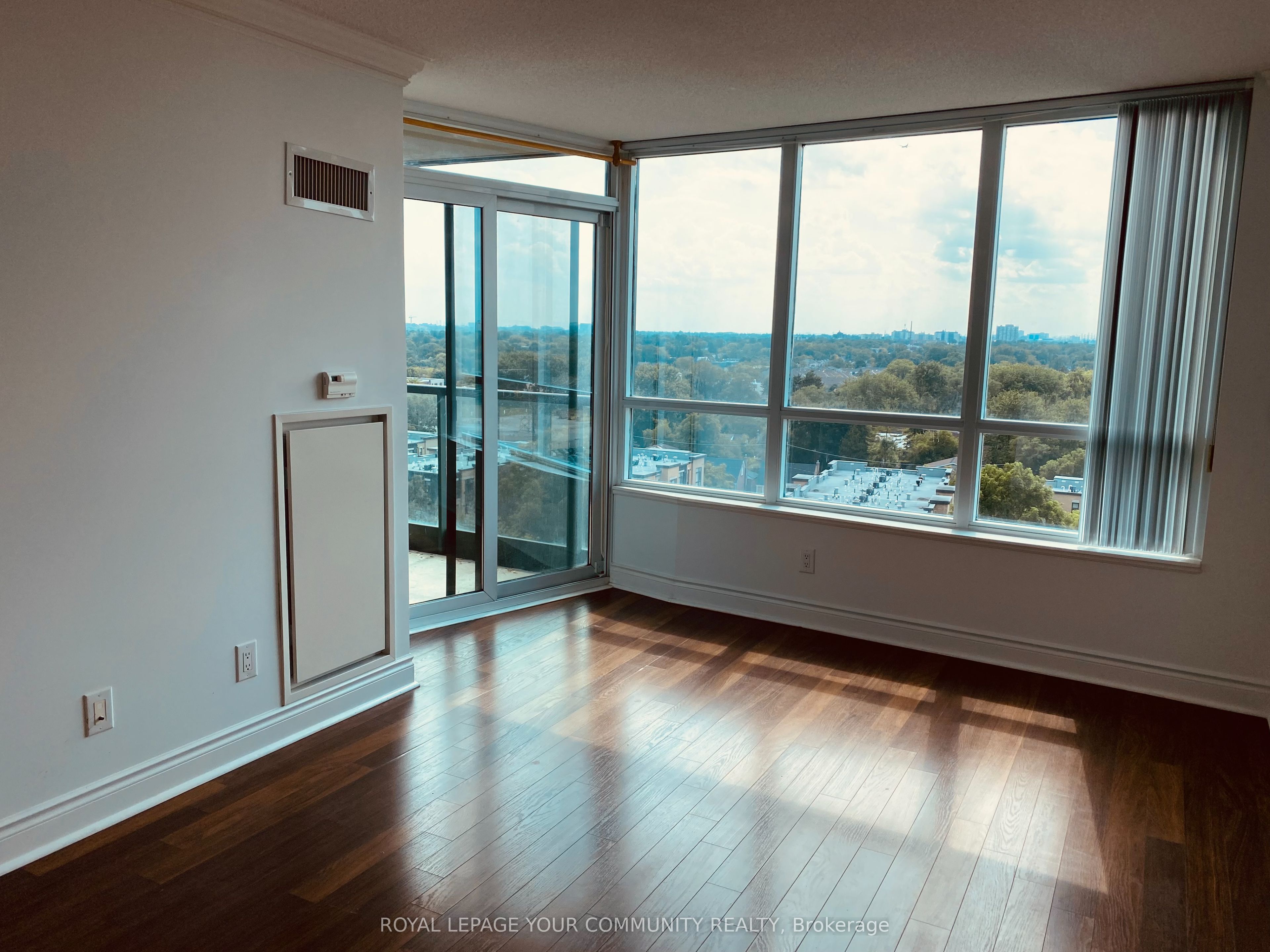 25 Greenview Avenue 1017 Property Photo 13