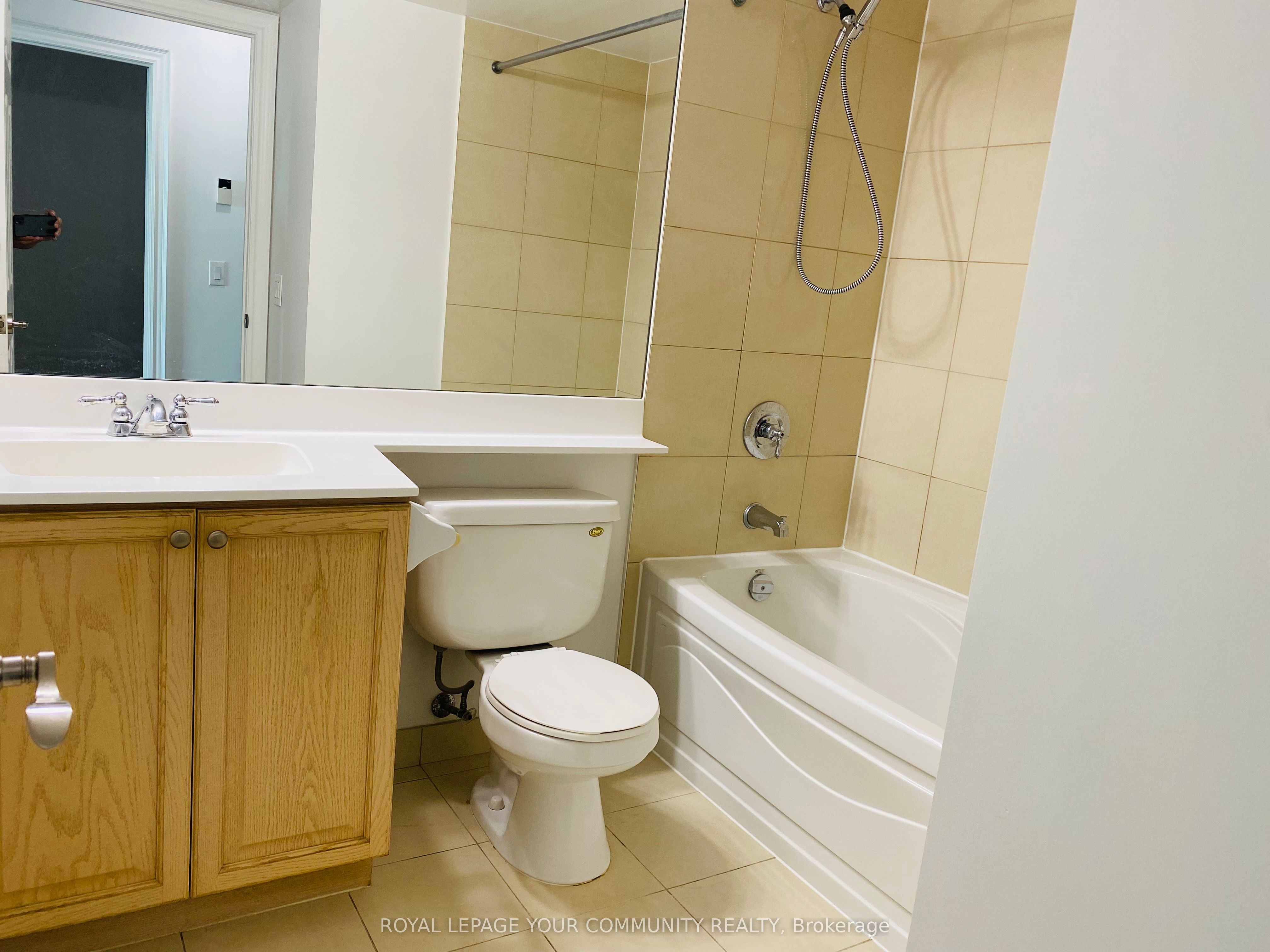 25 Greenview Avenue 1017 Property Photo 26