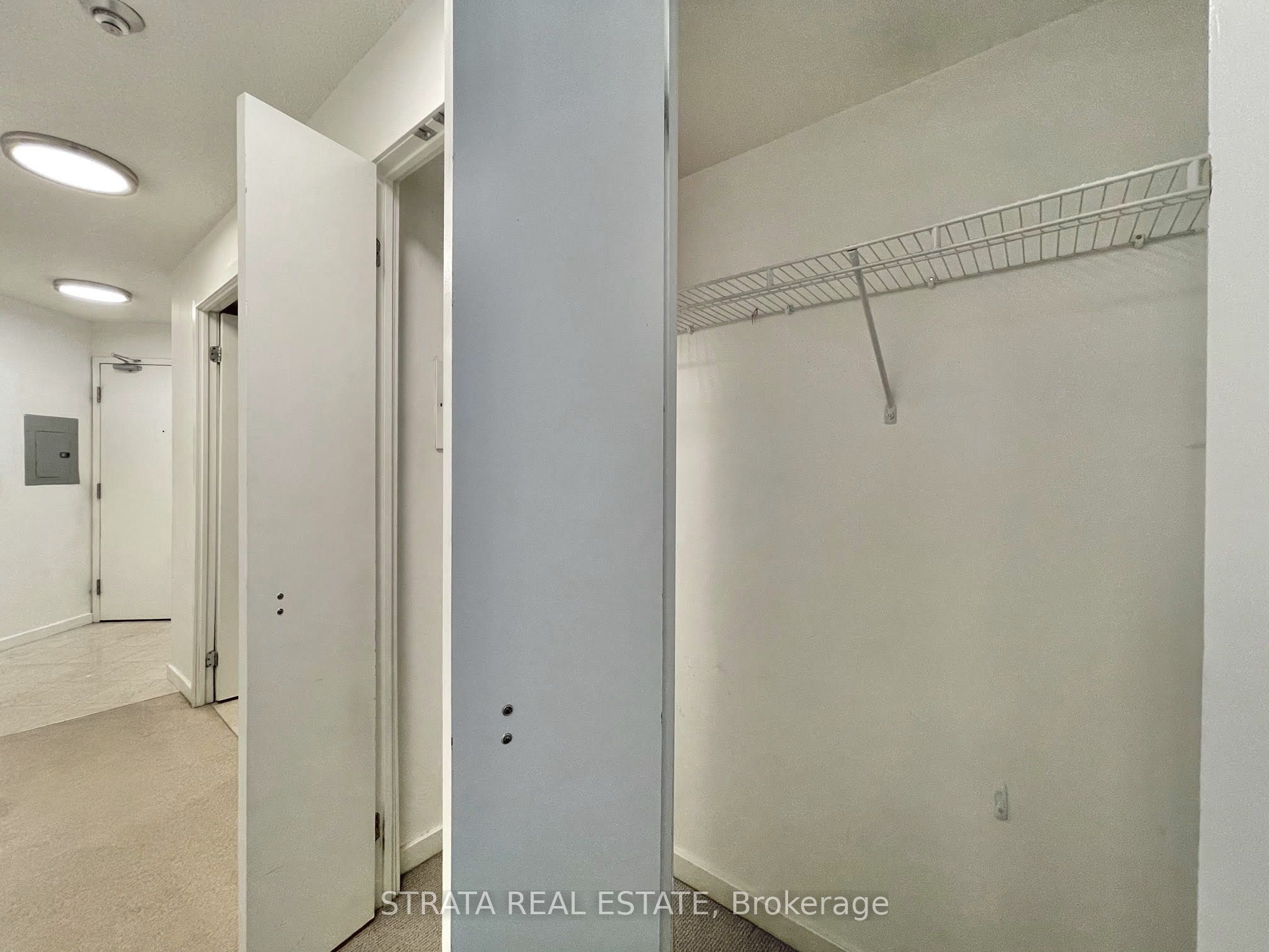 208 Queens Quay W 1505 Property Photo 8