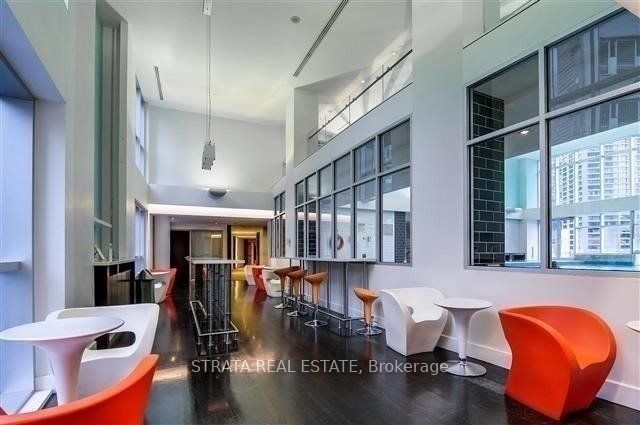 208 Queens Quay W 1505 Property Photo 15