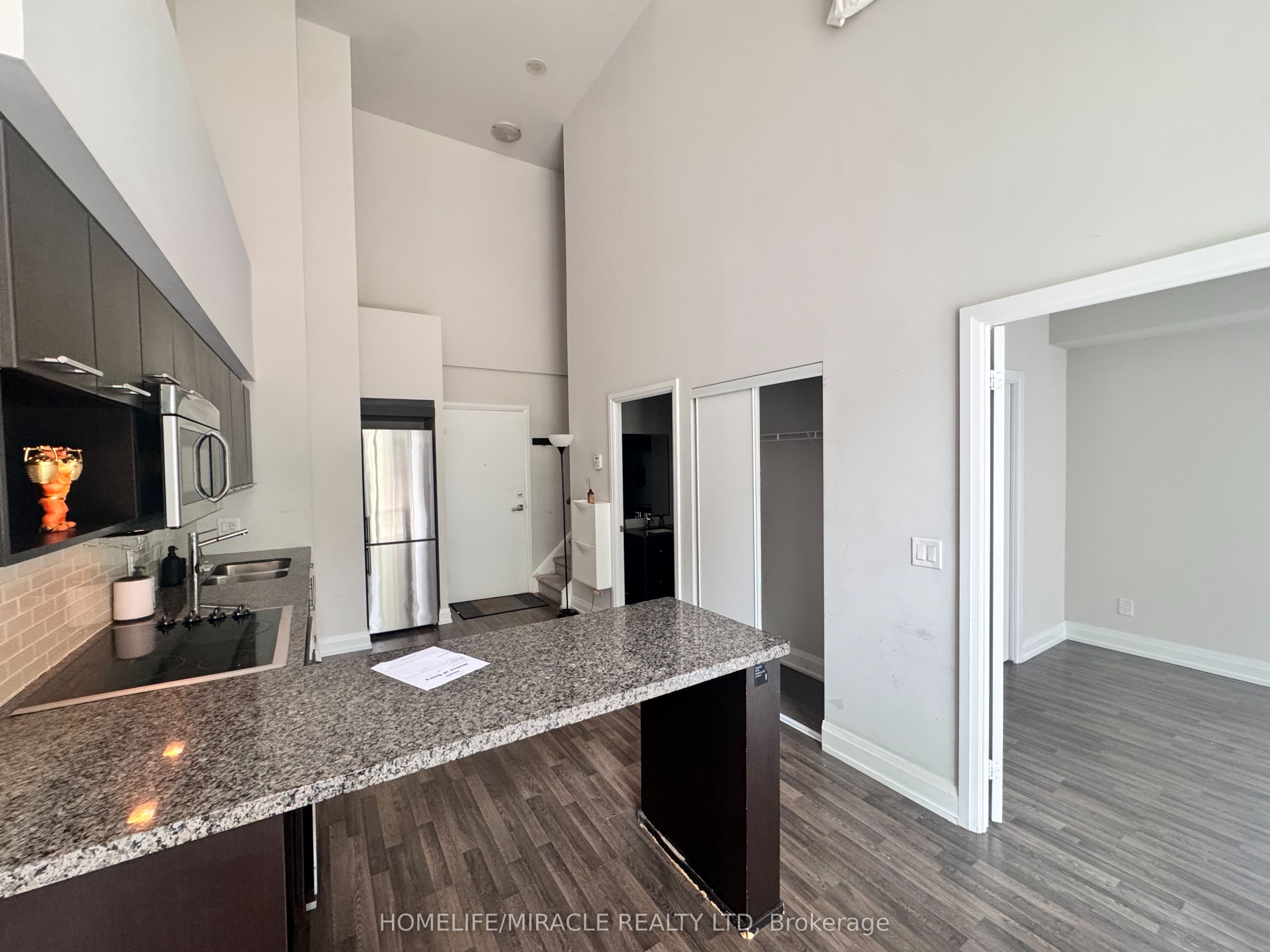 555 Wilson Avenue 103 Property Photo 14