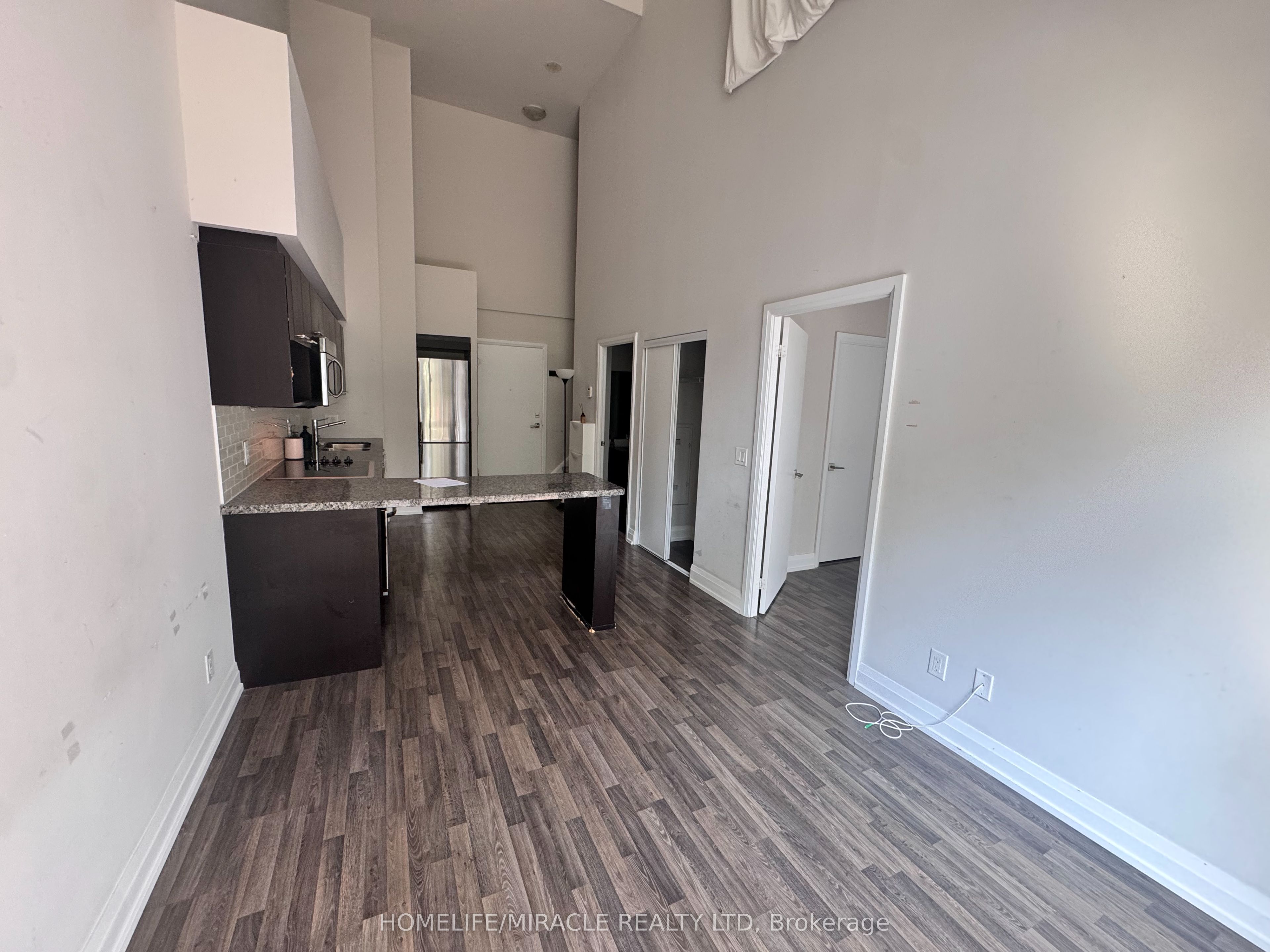 555 Wilson Avenue 103 Property Photo 15